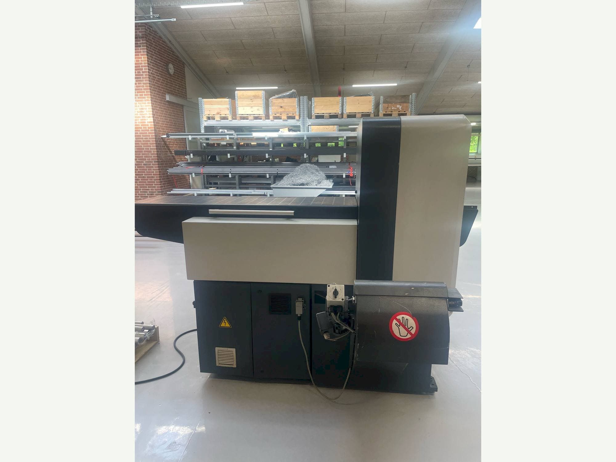 A KASTO Verto A2  gép elölnézete