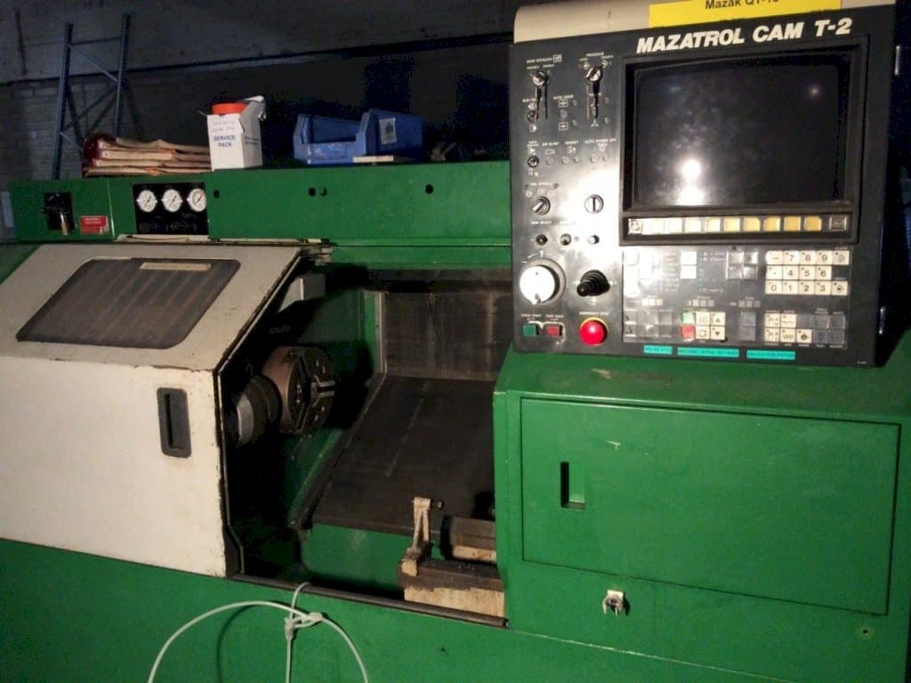 A Mazak Super QuickTurn 15MS  gép elölnézete