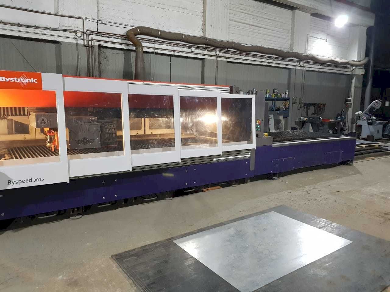 A Bystronic BySpeed 3015  gép elölnézete