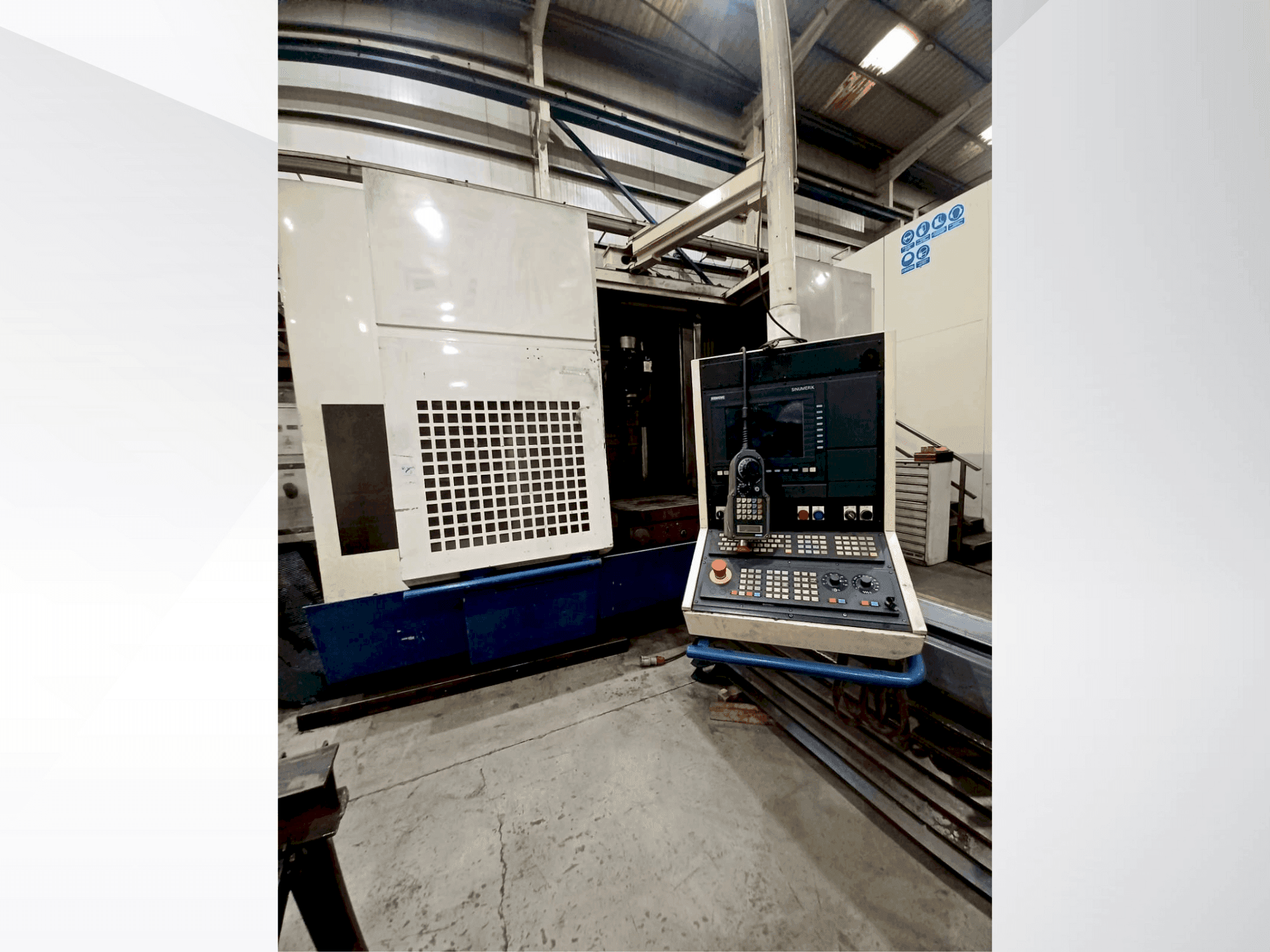 A Huron EX-C  gép elölnézete