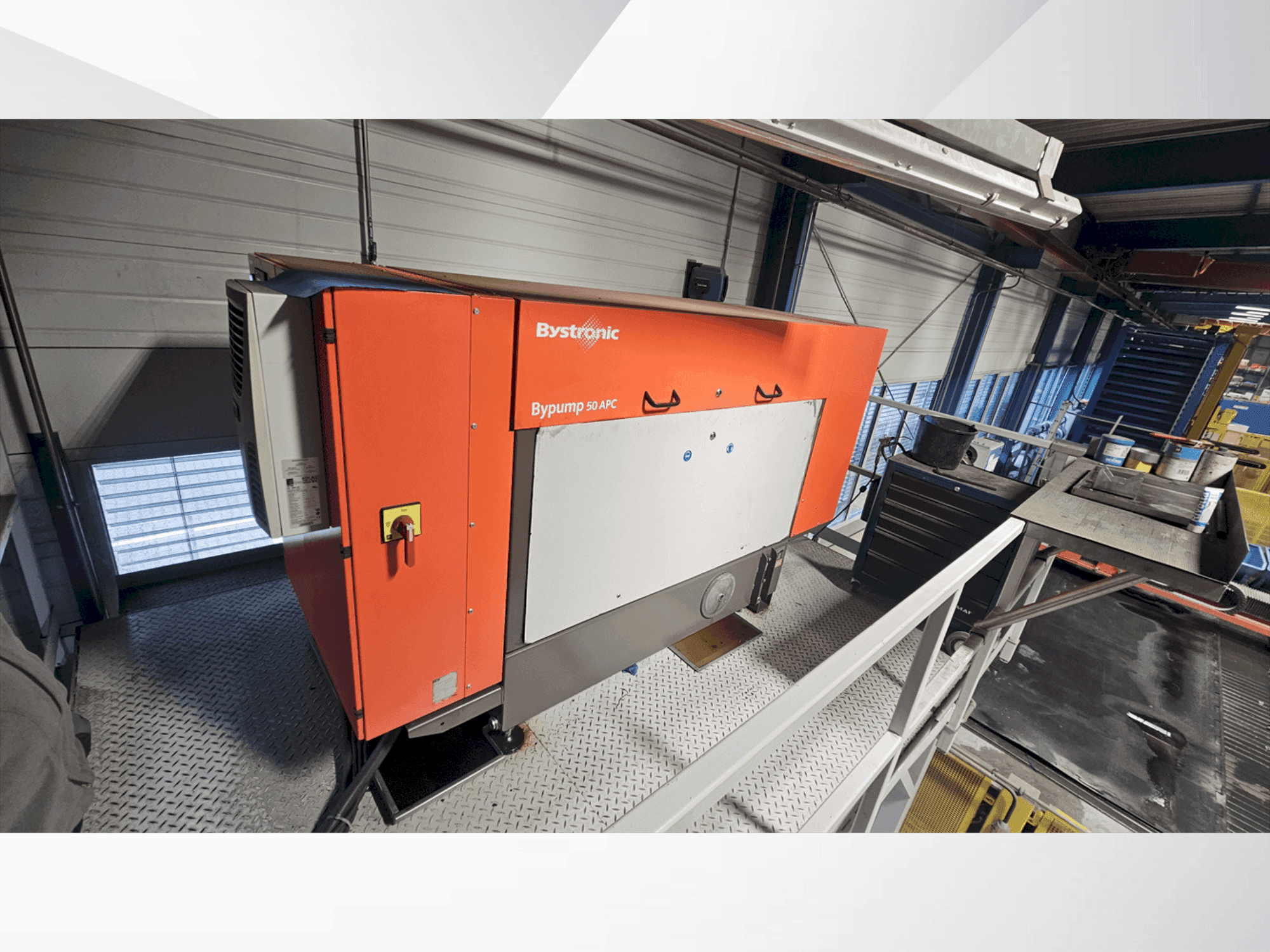 A Bystronic Byjet 6030L  gép elölnézete