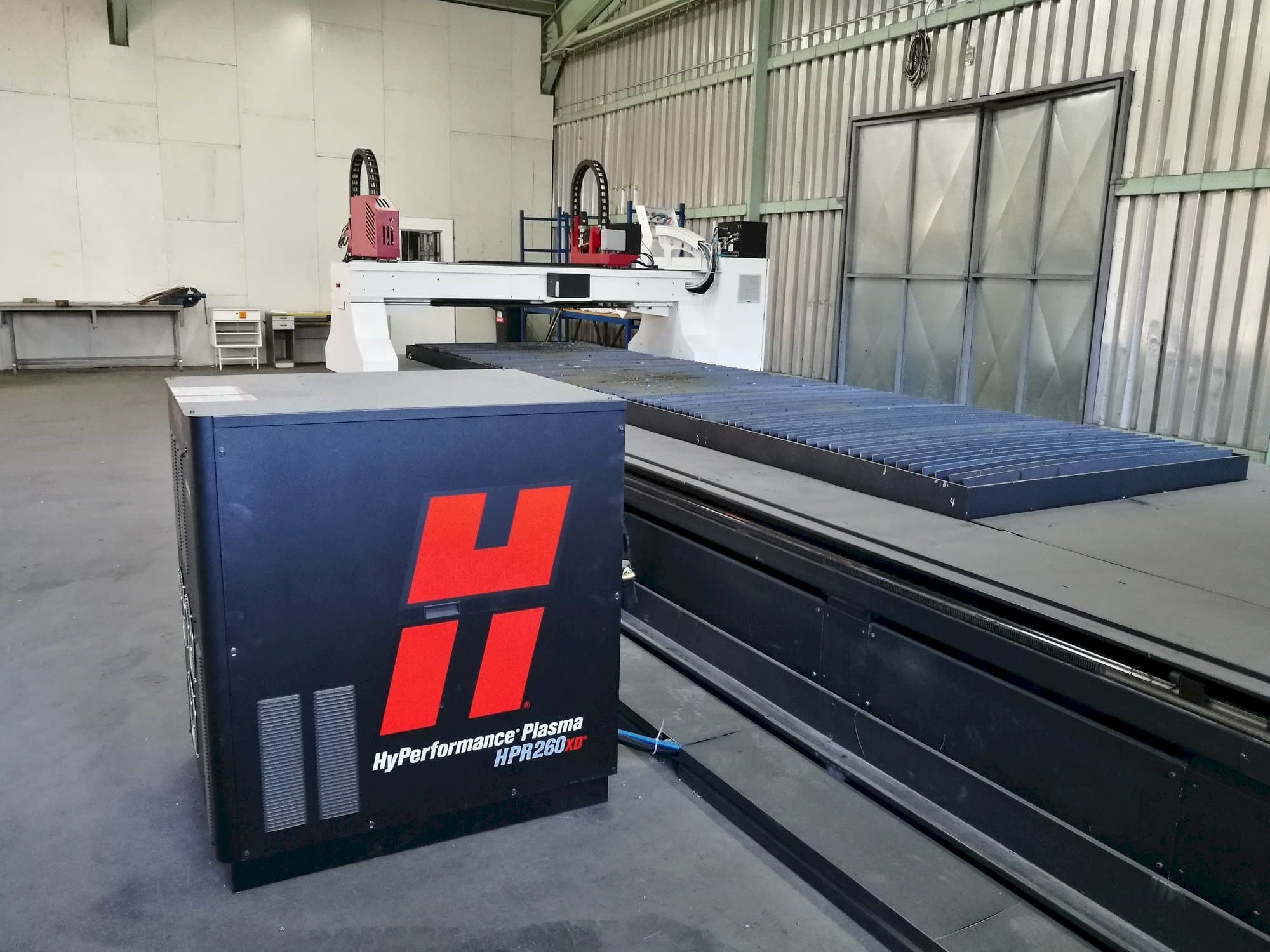 A Baykal BPL-H 1506  gép elölnézete