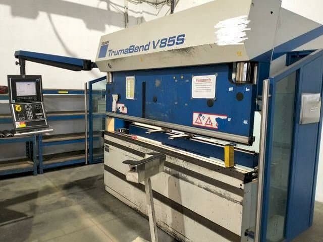 A Trumpf TrumaBend V85S  gép elölnézete
