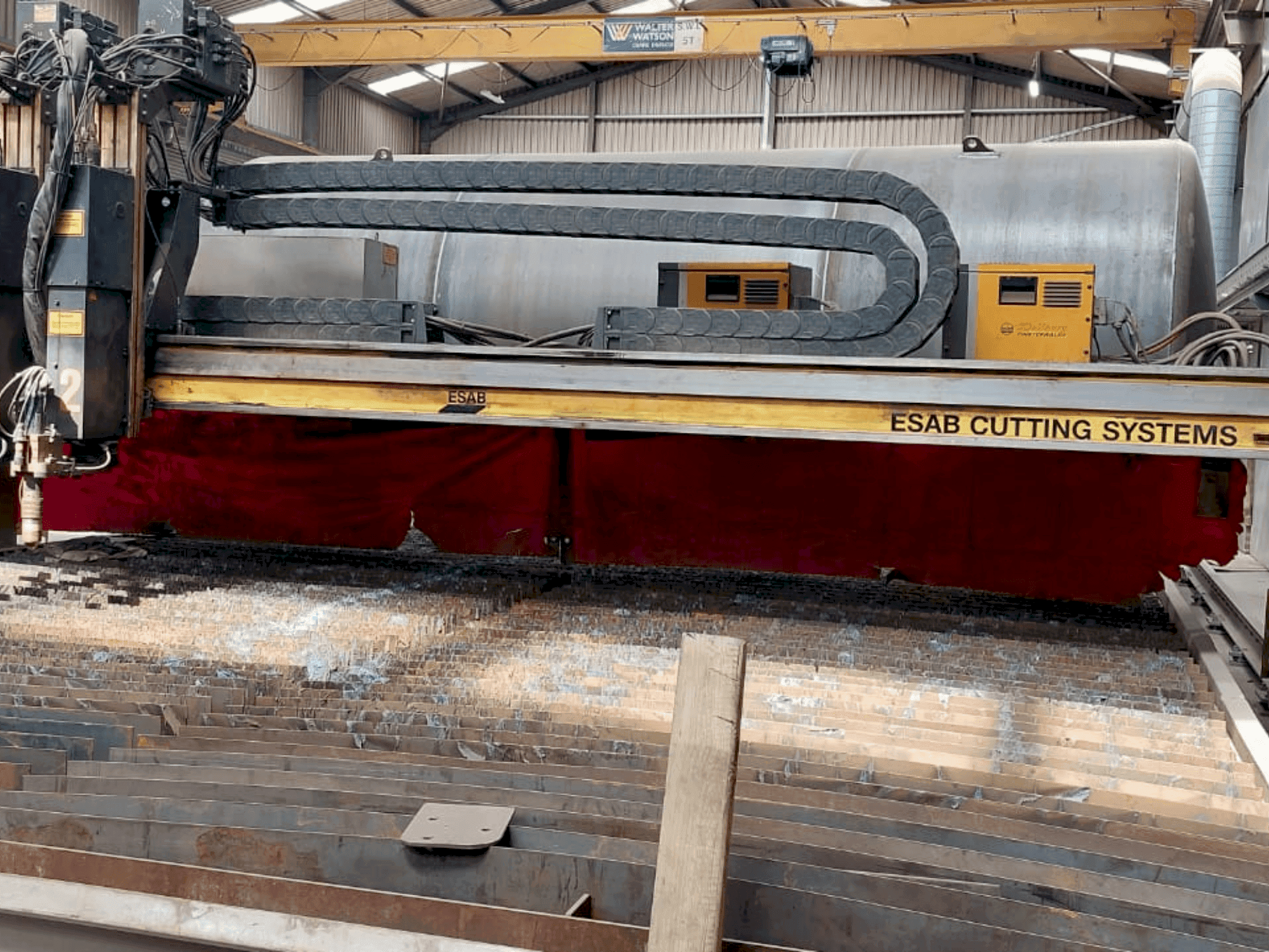 A ESAB Suprarex SXE 5000  gép elölnézete