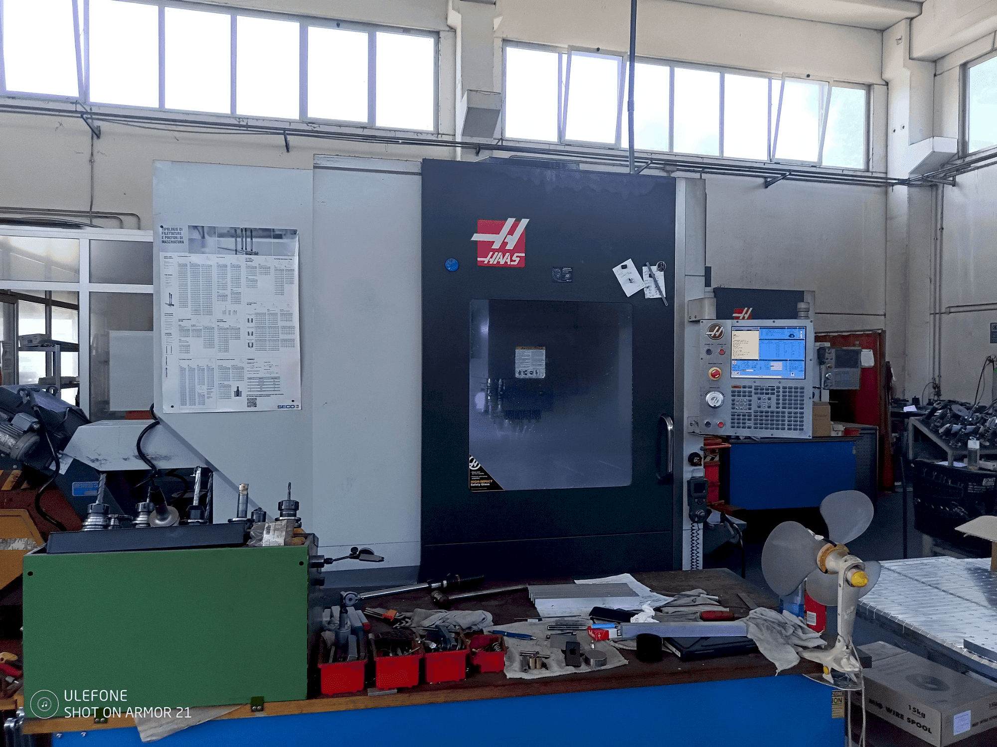 A HAAS UMC 750SS  gép elölnézete