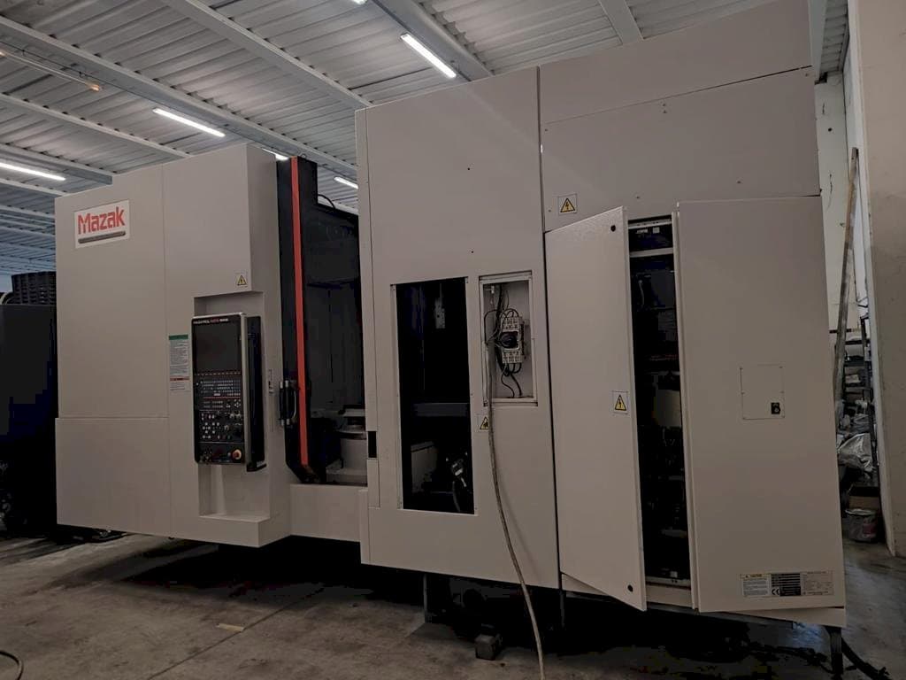 A Mazak HCN 6000  gép elölnézete