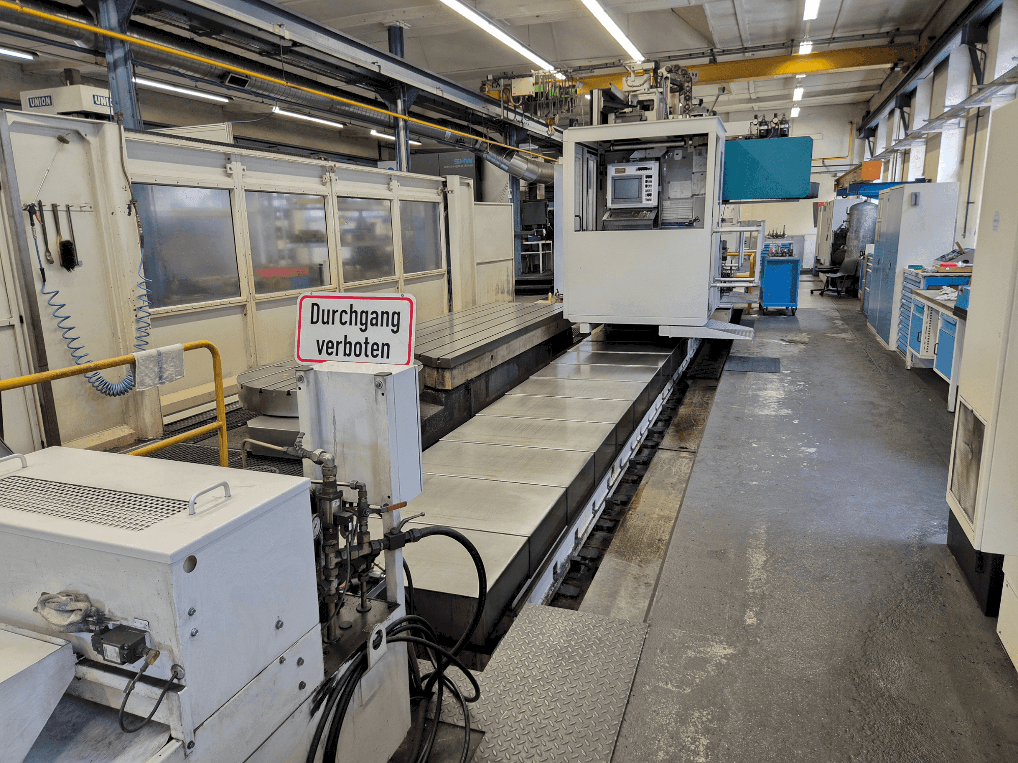 A SHW Powerspeed 5  gép elölnézete