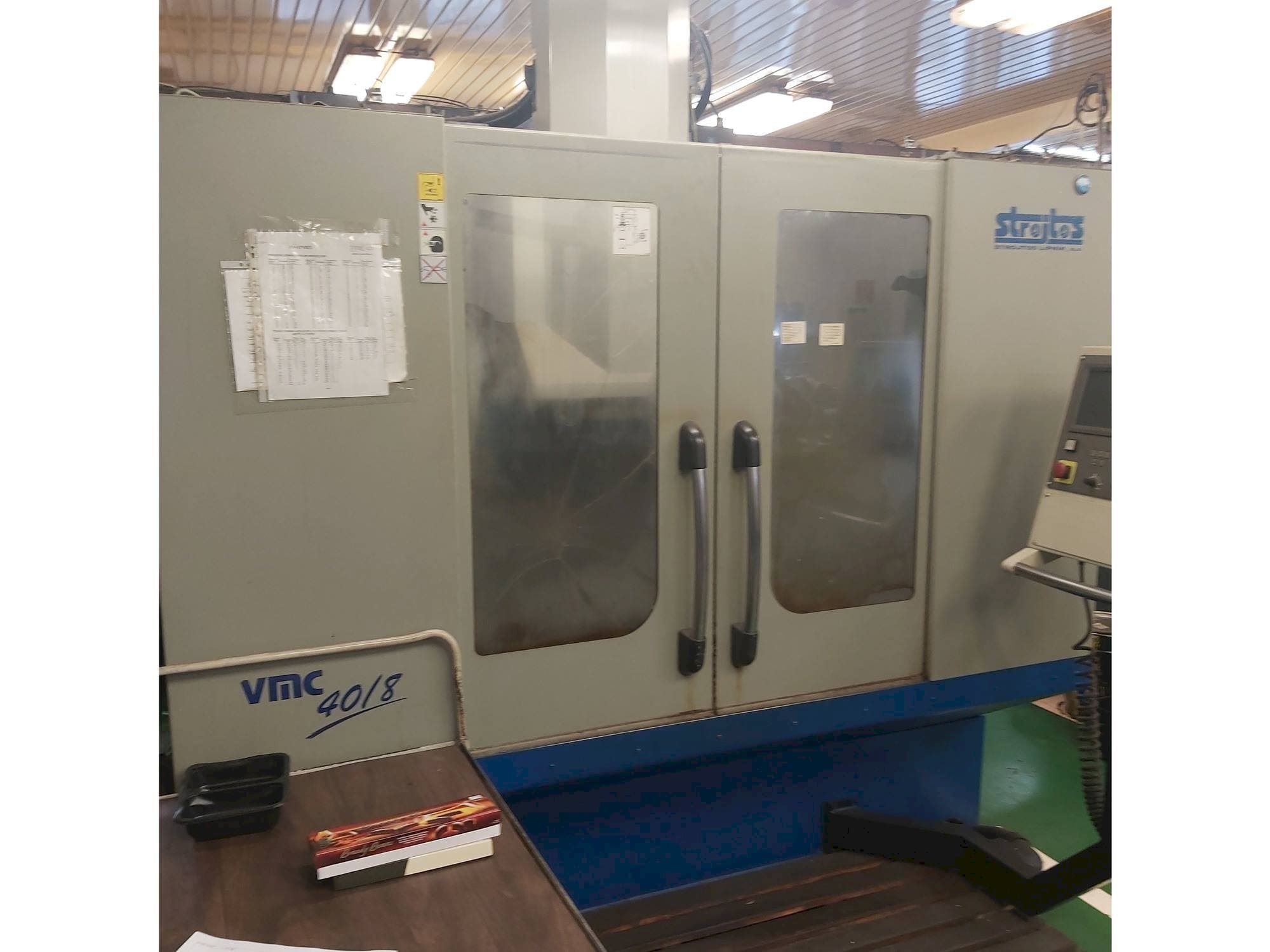 A Strojtos  VMC 40/8  gép elölnézete