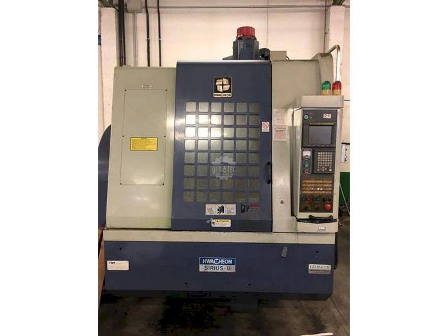 A HWACHEON SIRIUS U  gép elölnézete