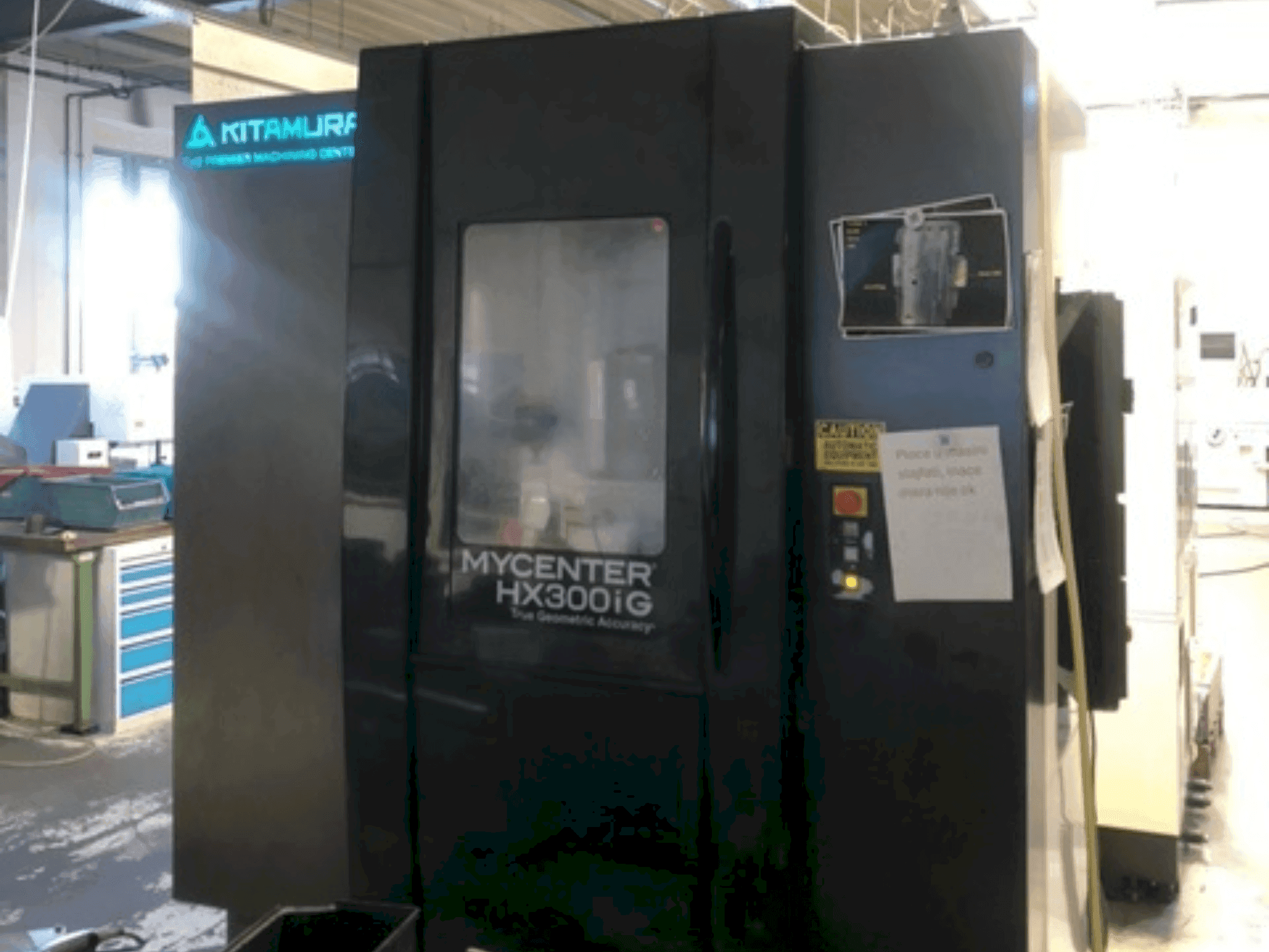 A Kitamura HX300iG  gép elölnézete