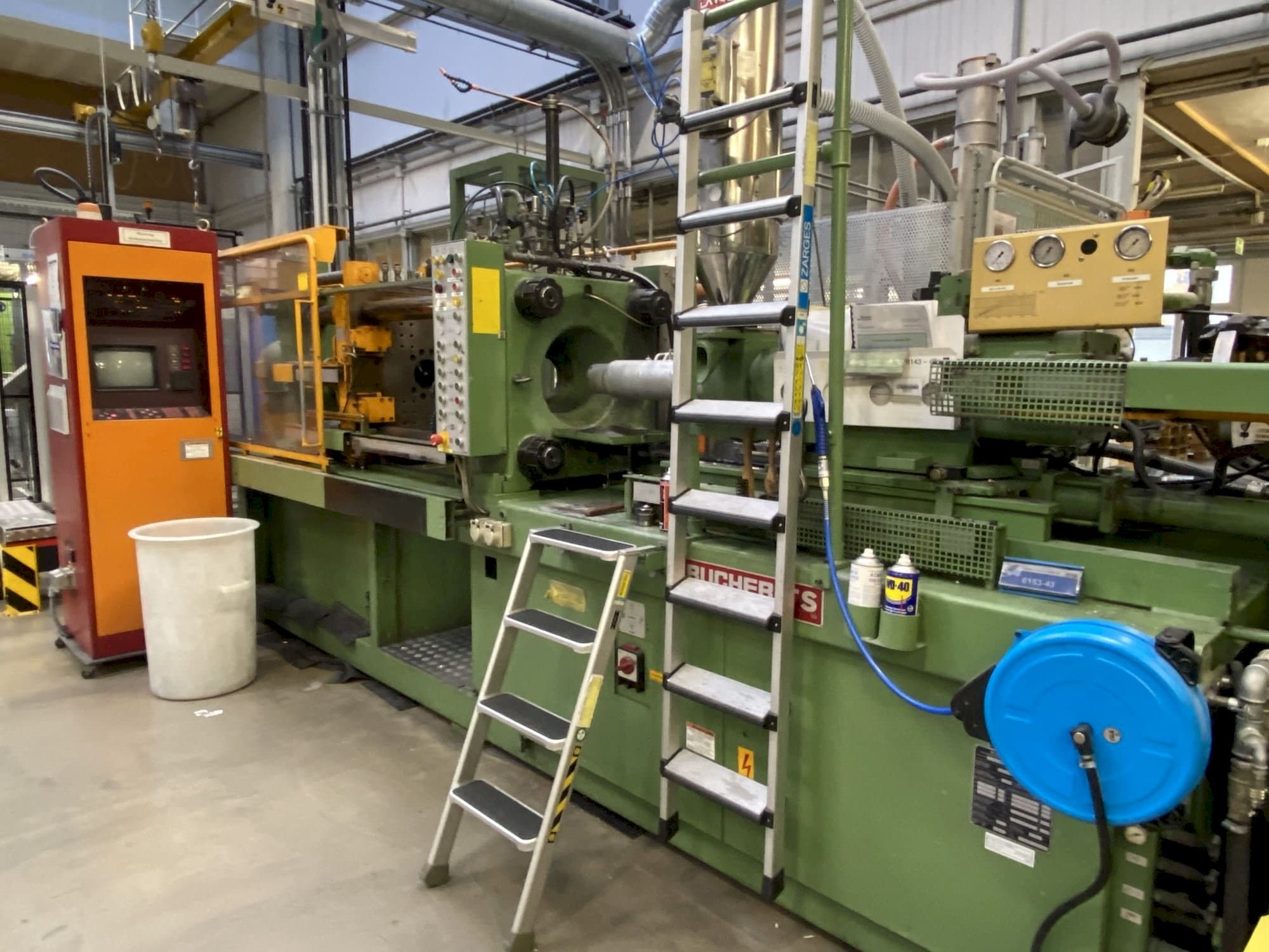 A Bucher TS 120 / S 500 / CNC  gép elölnézete