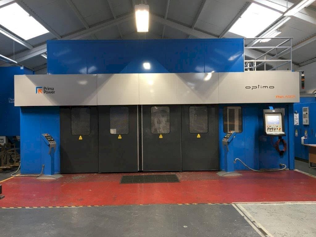 A Prima Power OPTIMO CV 4000  gép elölnézete