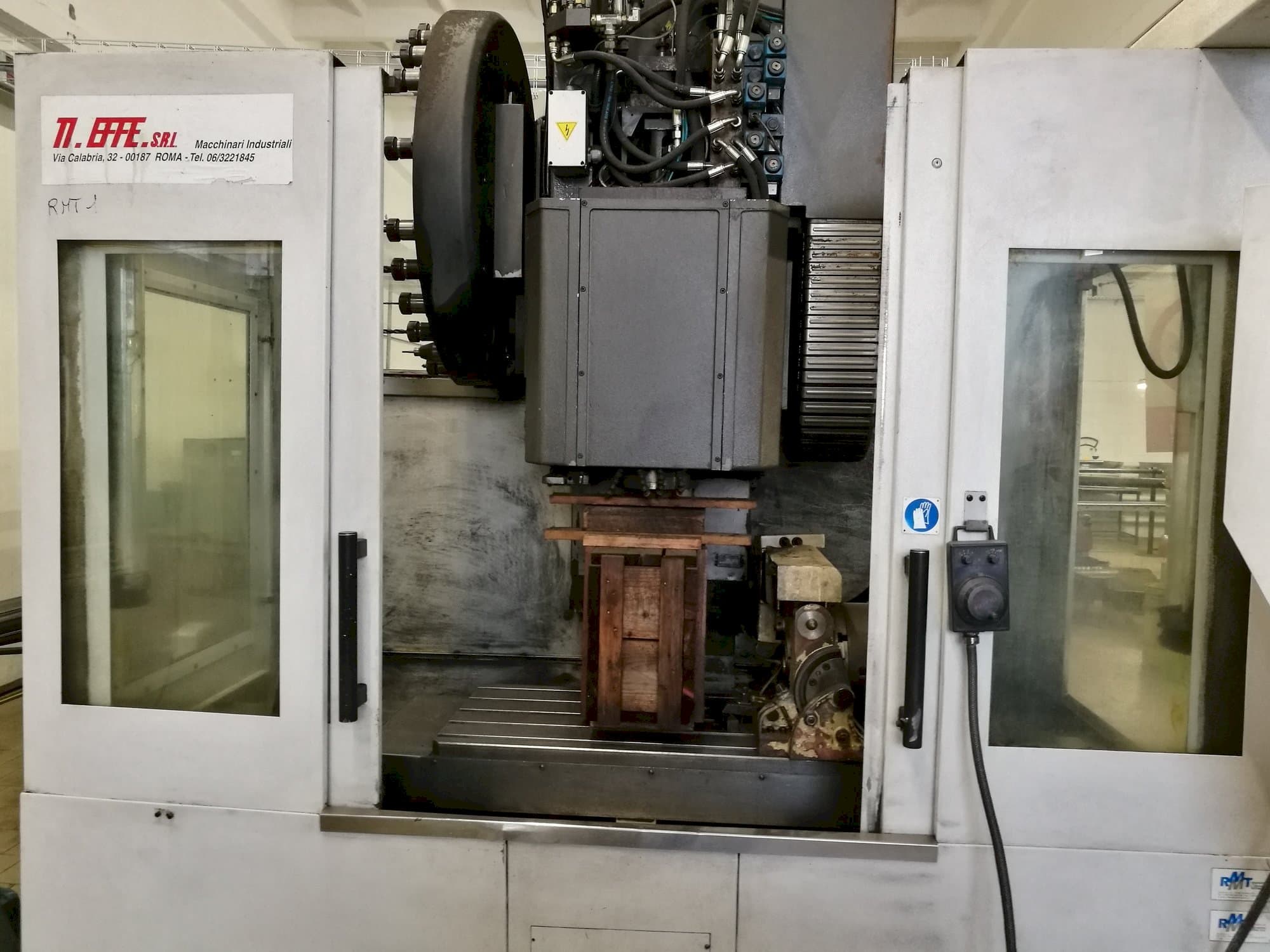 A RMT Kompakt 8  gép elölnézete