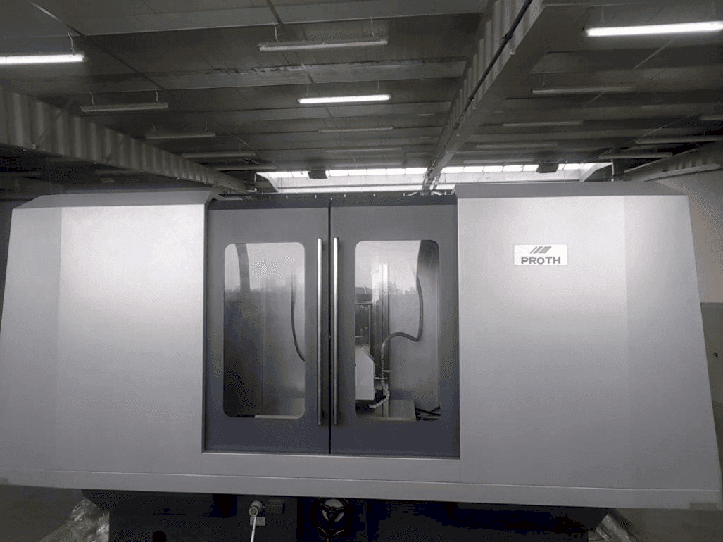 A Proth PSGC-50100AHR  gép elölnézete