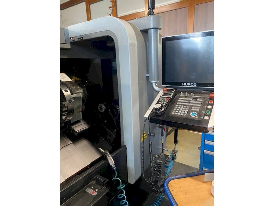 A Hurco TM8i  gép elölnézete