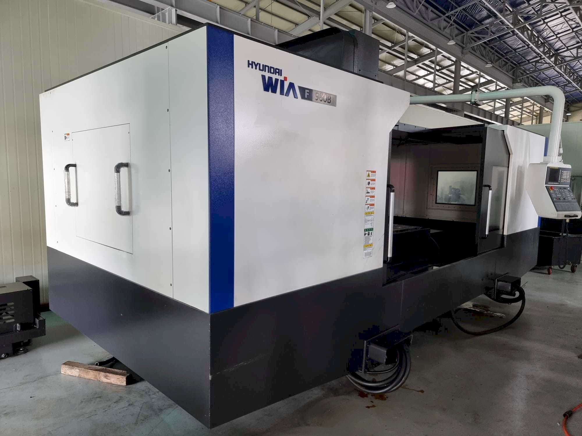 A Hyundai Wia F960B  gép elölnézete