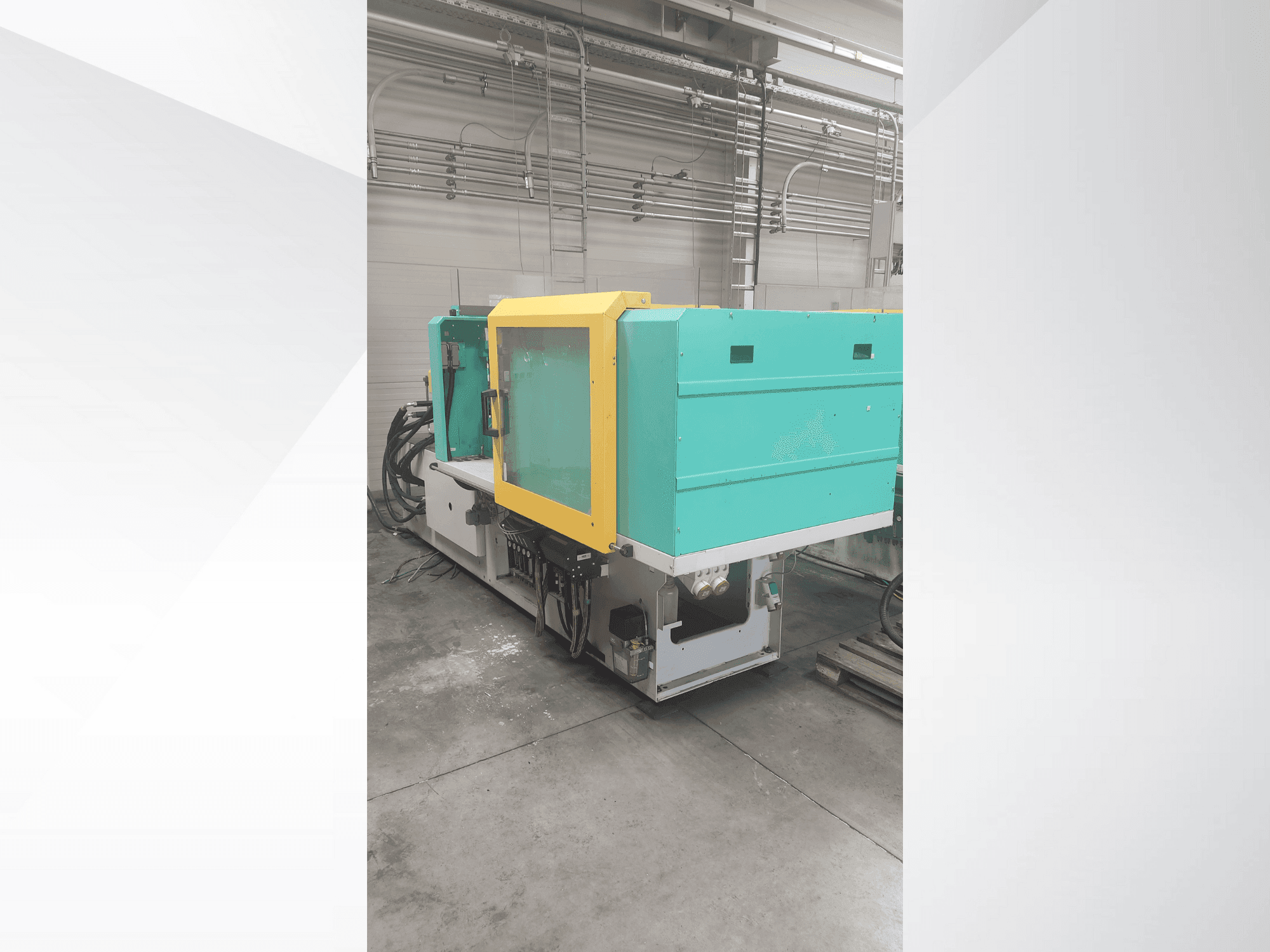 A Arburg 470 H 1000-290  gép elölnézete