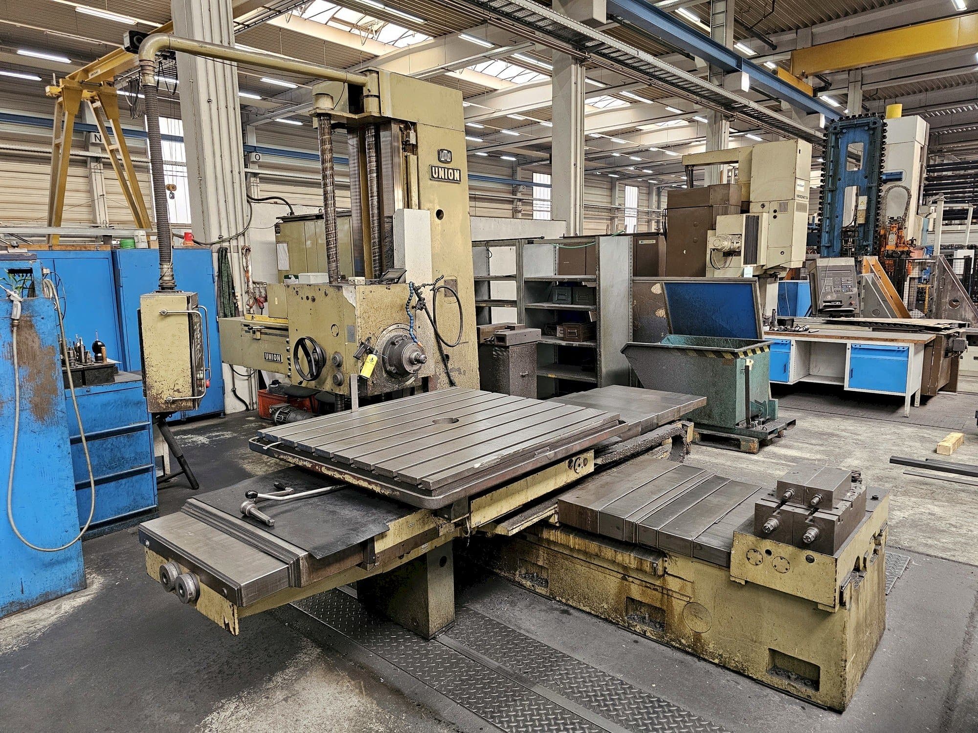 A UNION BFT 90  gép elölnézete