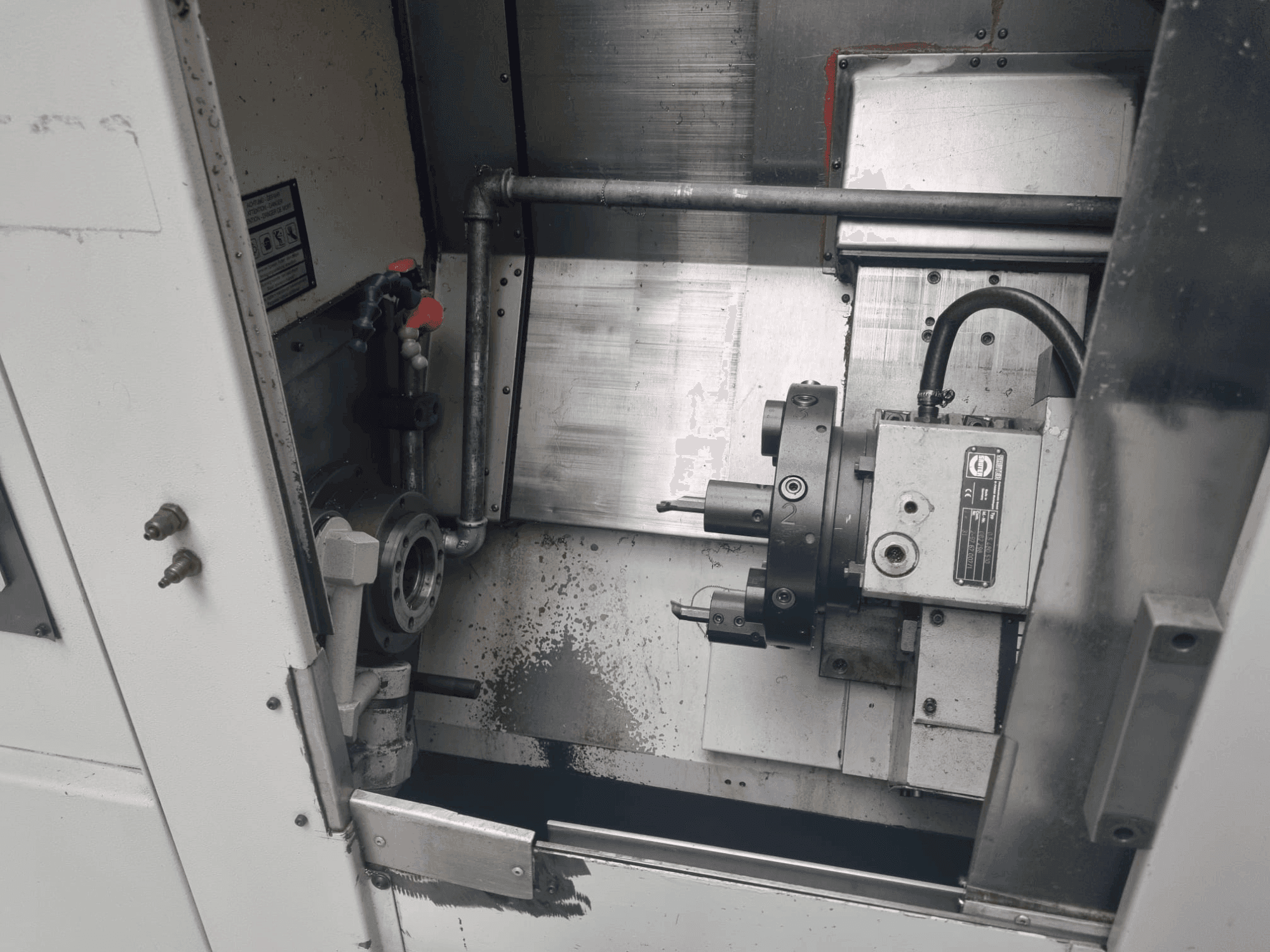 A SPINNER TC-32MC  gép elölnézete