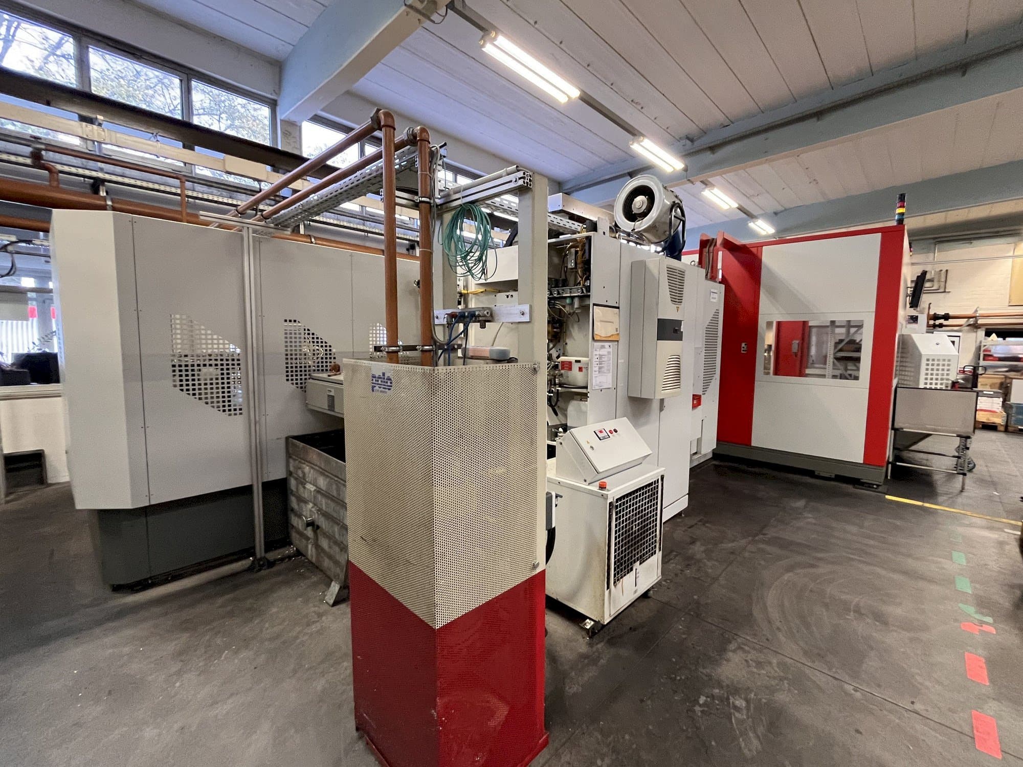 A HERMLE RS1 Robot System  gép elölnézete