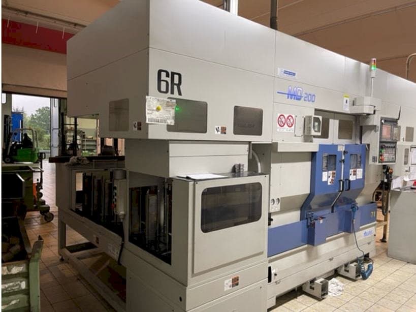 A Muratec MD 200  gép elölnézete