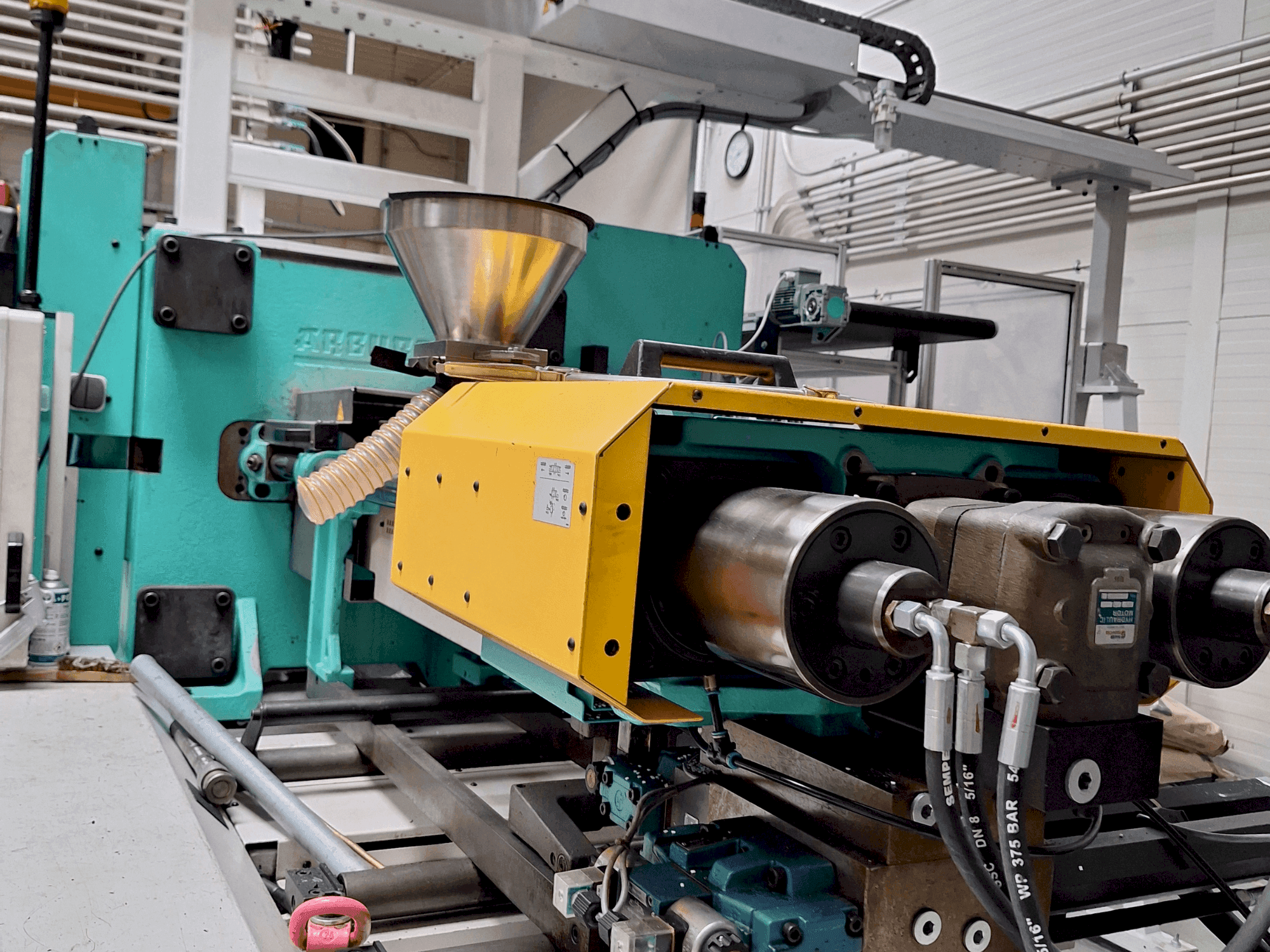 A Arburg 630 S 2500-675  gép elölnézete