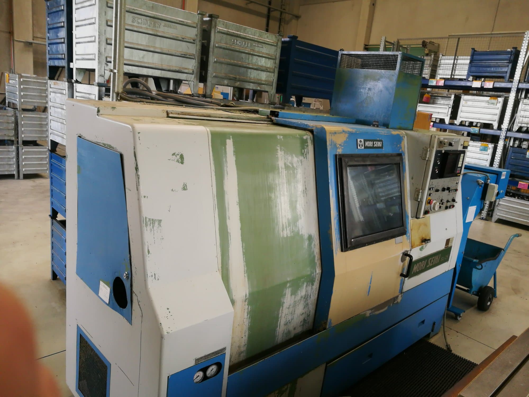 A MORI SEIKI SL-25A/500  gép bal oldali nézete