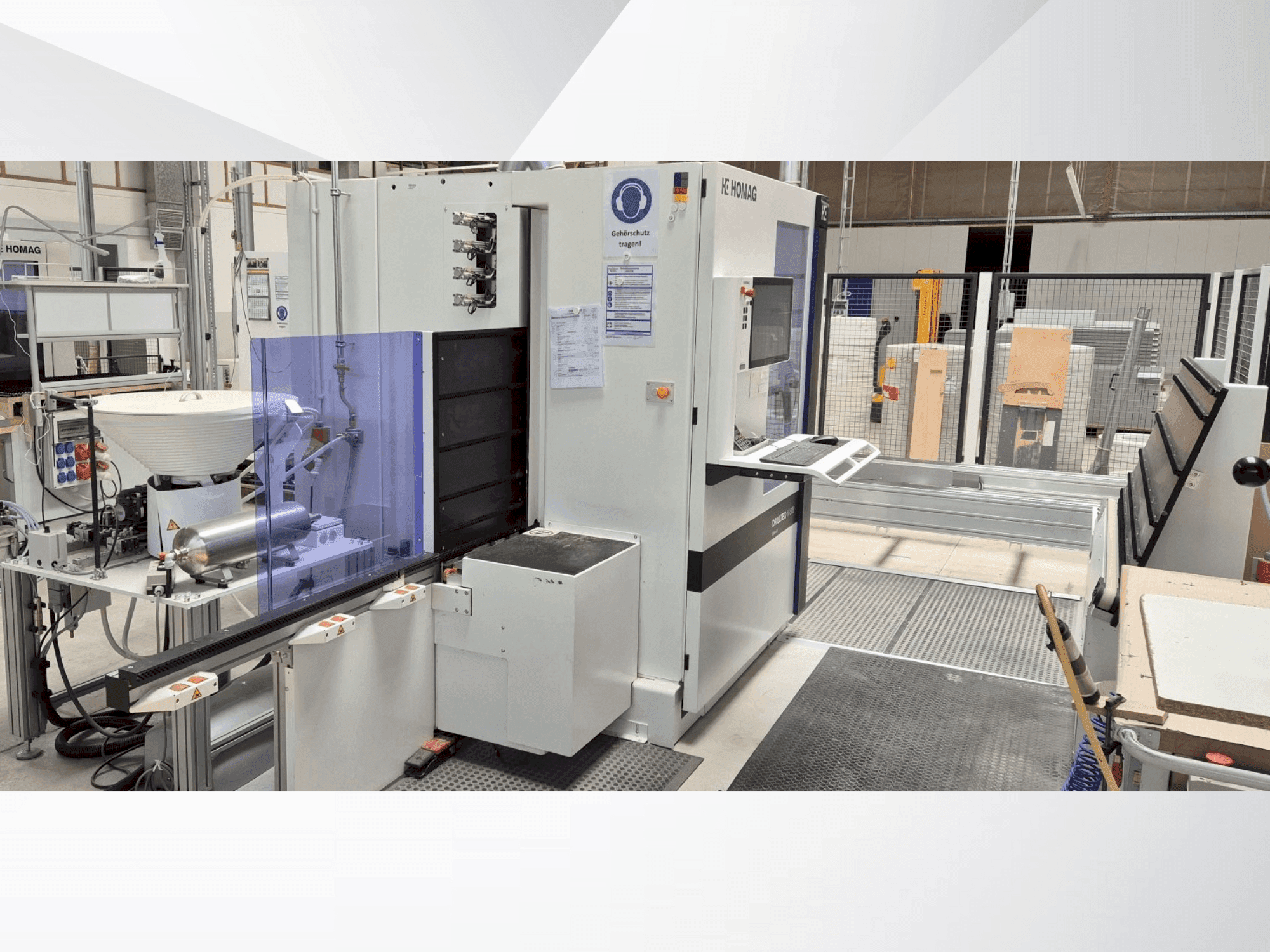 A HOMAG DRILLTEQ V-500  gép elölnézete