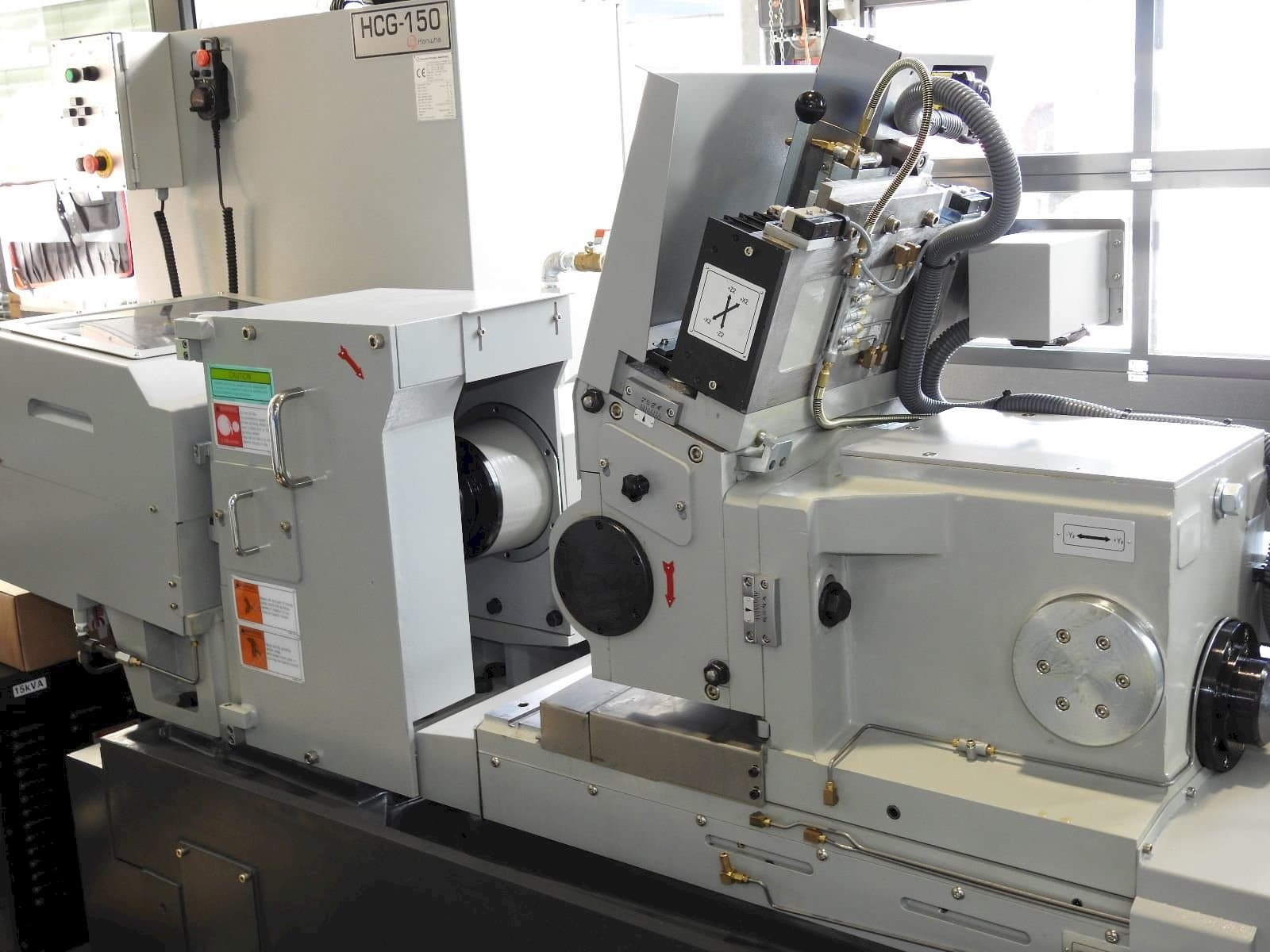 A Hanwha HCG 150 gép elölnézete