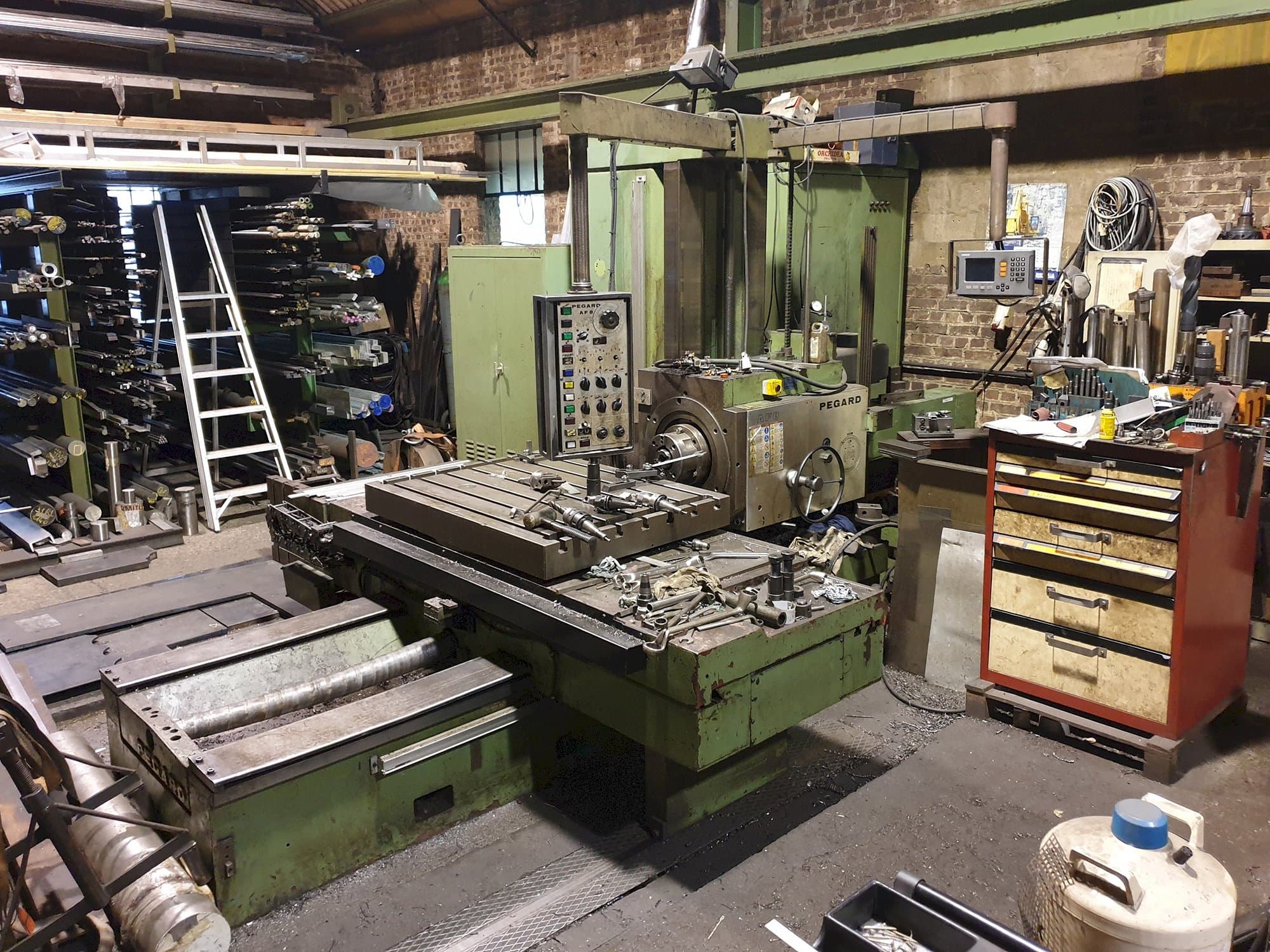 A PEGARD AF 8 gép elölnézete