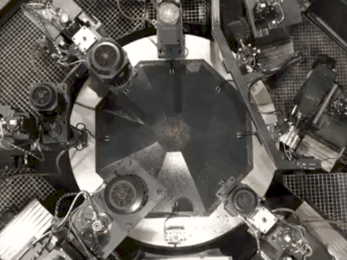 A IBERMACH Transfer  gép elölnézete