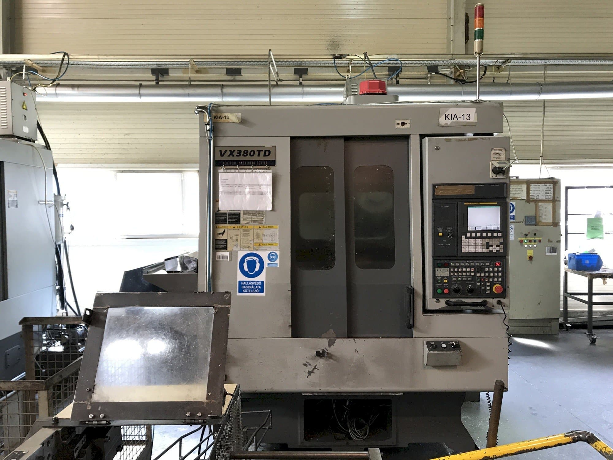 A Hyundai Kia VX380TD  gép elölnézete