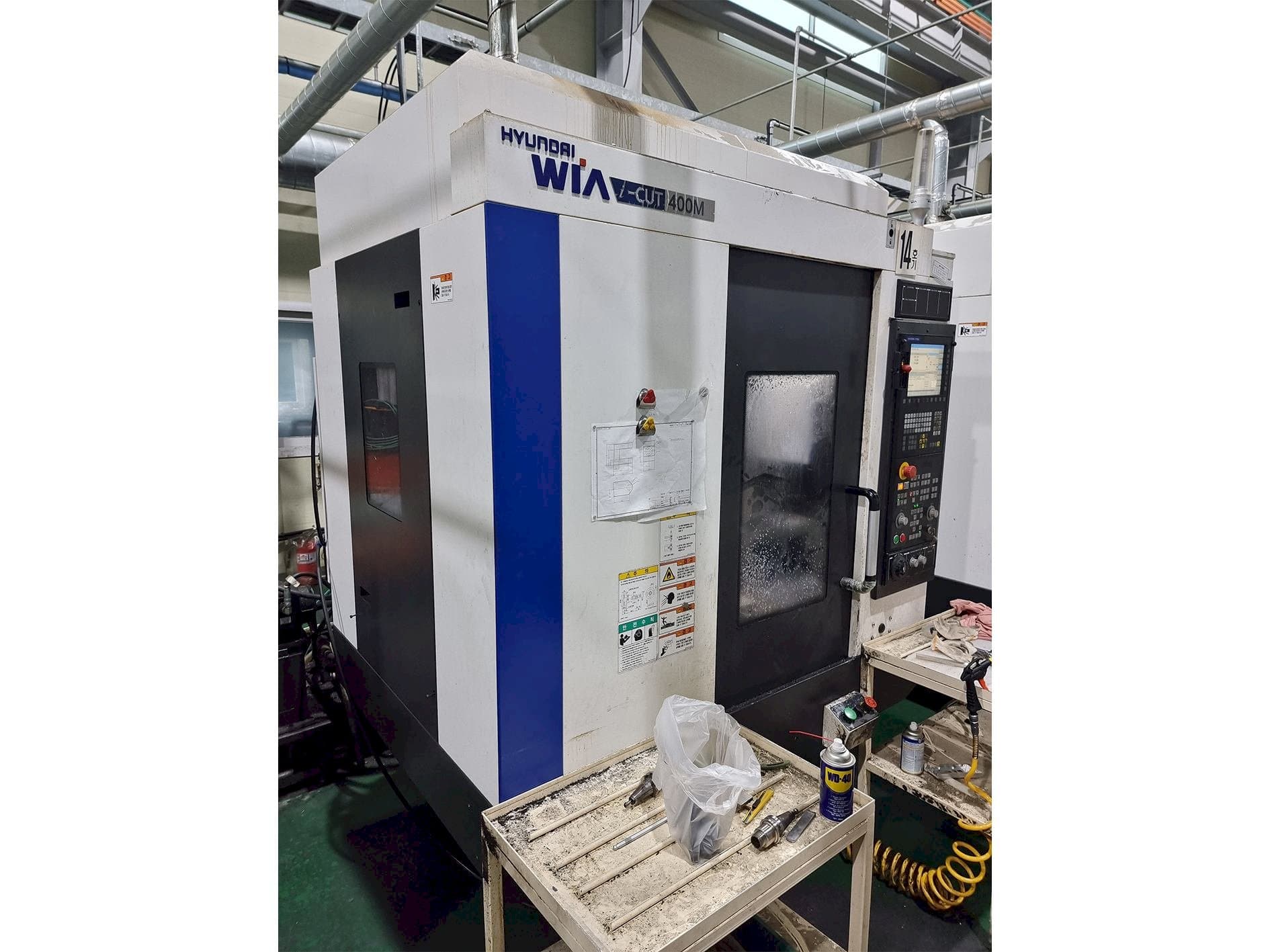 A Hyundai Wia i-CUT400M  gép elölnézete