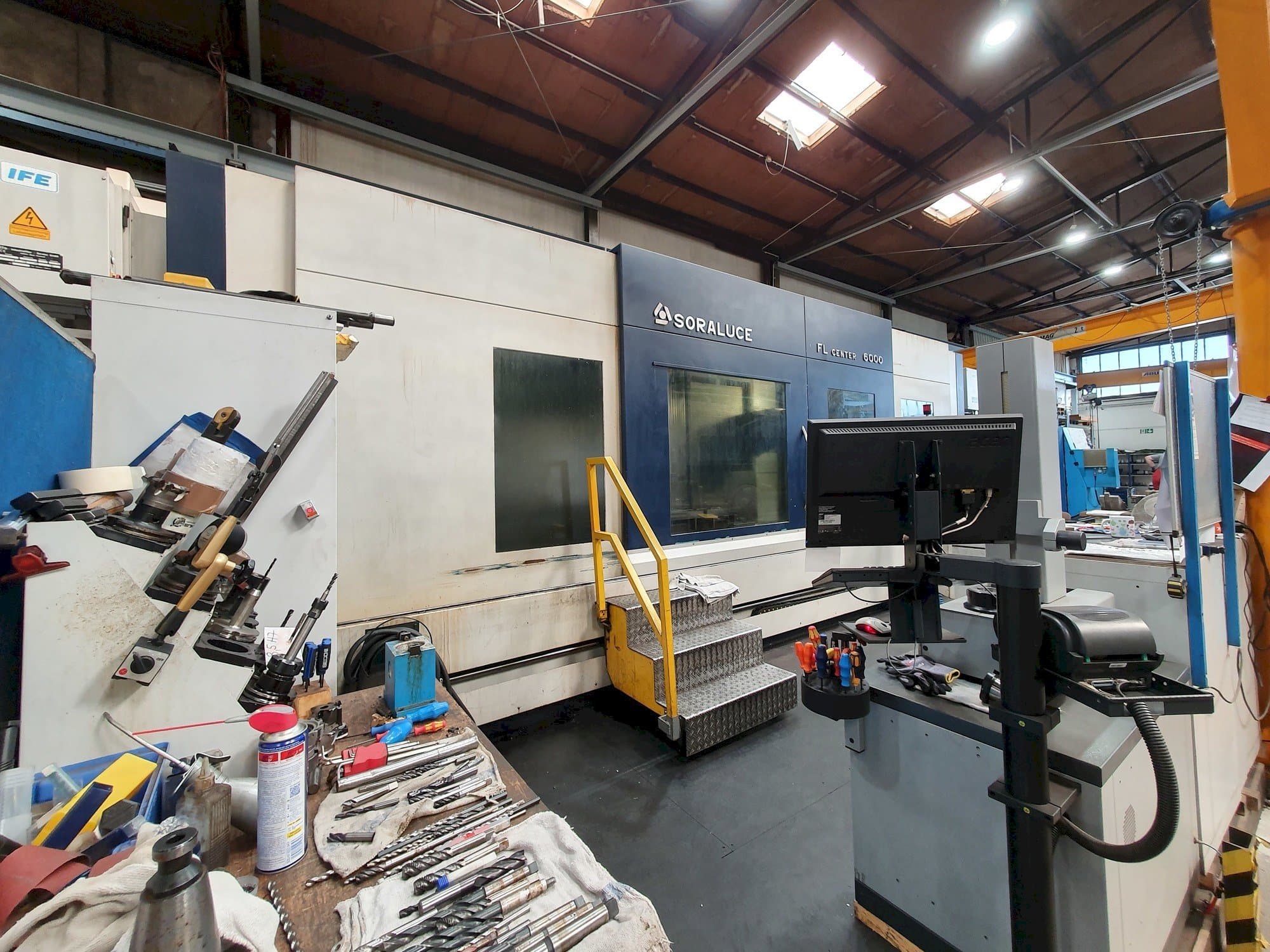 A Soraluce FL 6000  gép elölnézete