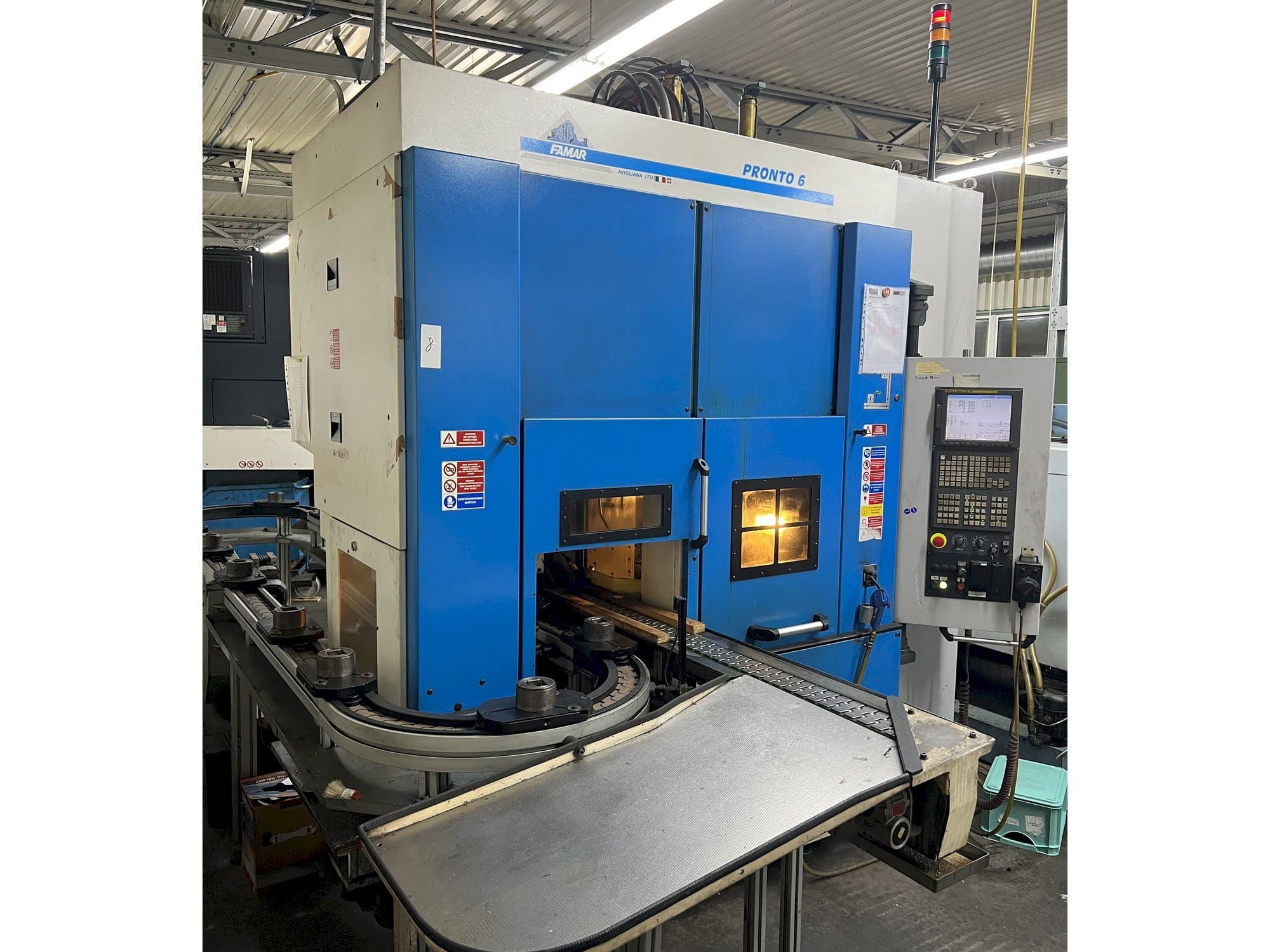 A Famar Pronto 6  gép elölnézete