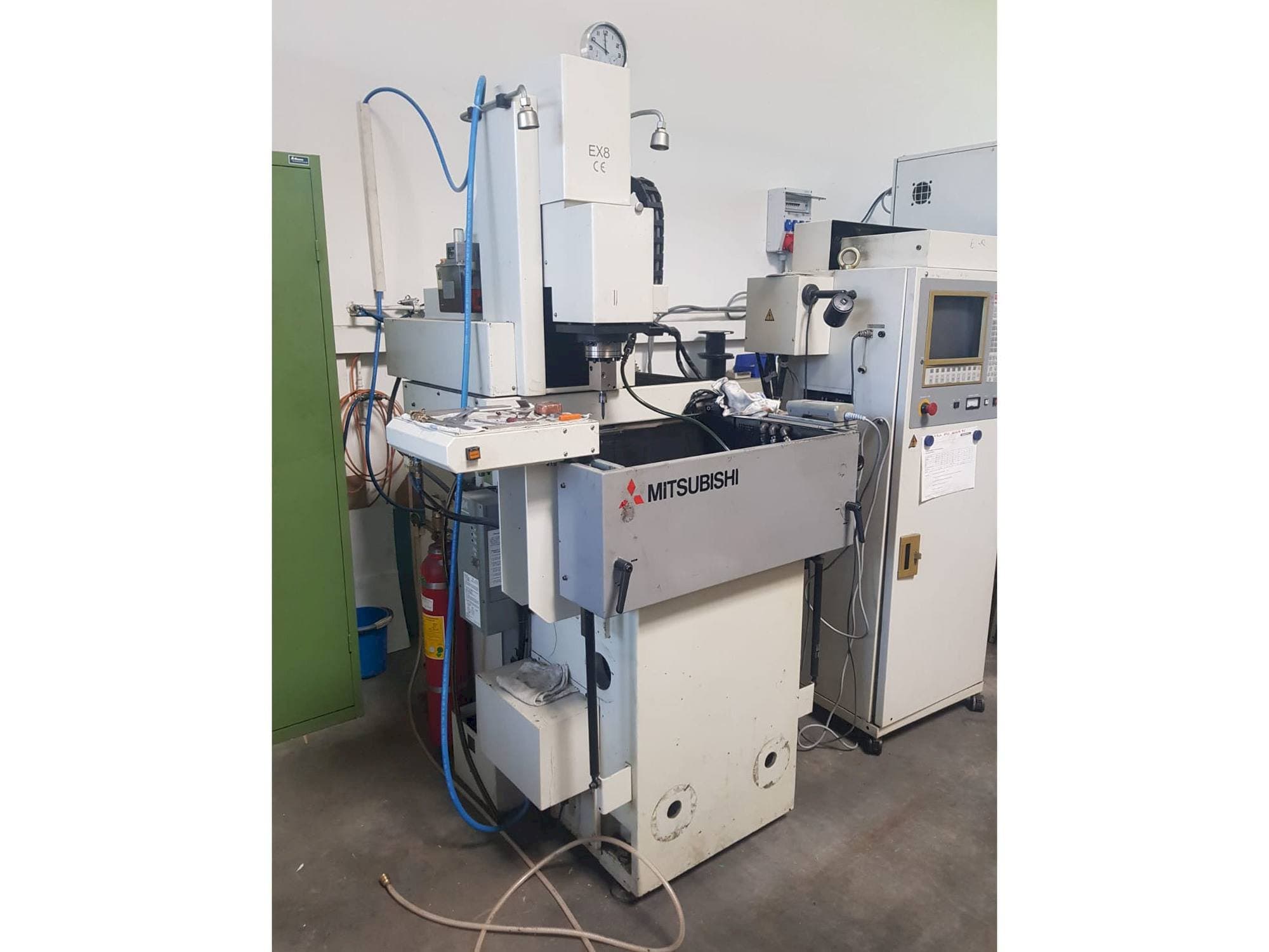 A Mitsubishi EX 8  gép elölnézete