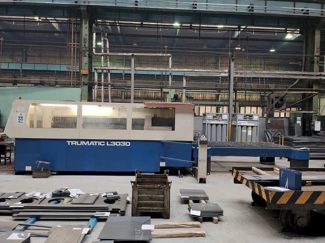 A Trumpf TRUMATIC L 3030  gép elölnézete