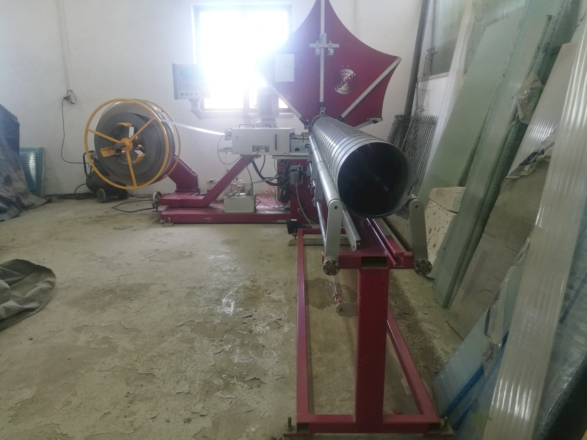 A Tormec Tubo-S  gép elölnézete