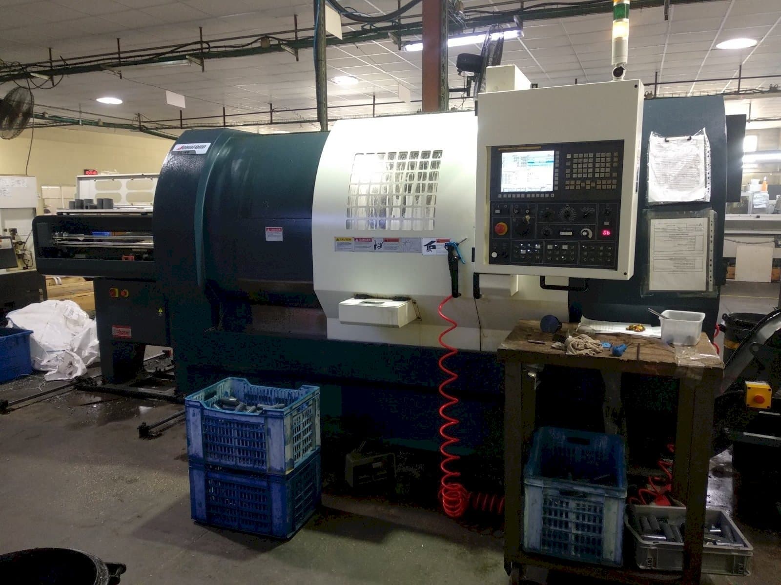 A Johnford SL-40  gép elölnézete