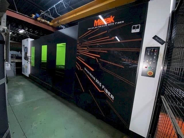 A Mazak Optiplex Nexus 3015  gép elölnézete