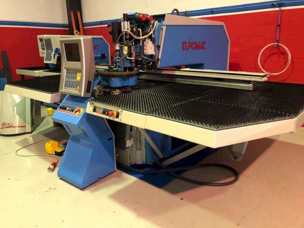 A Euromac MTX 1250-30-2000 AI gép elölnézete