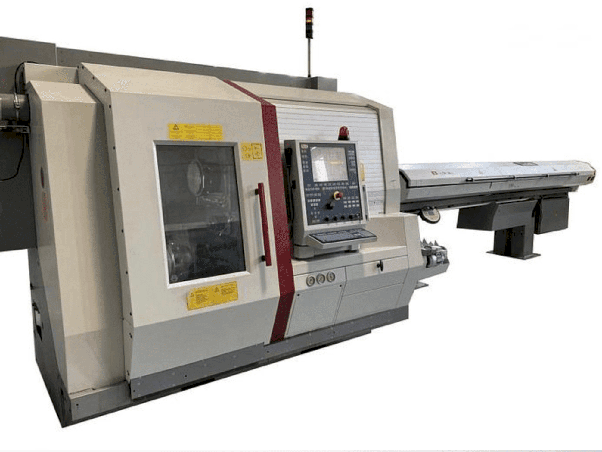 A TRAUB TNL 32-7  gép elölnézete