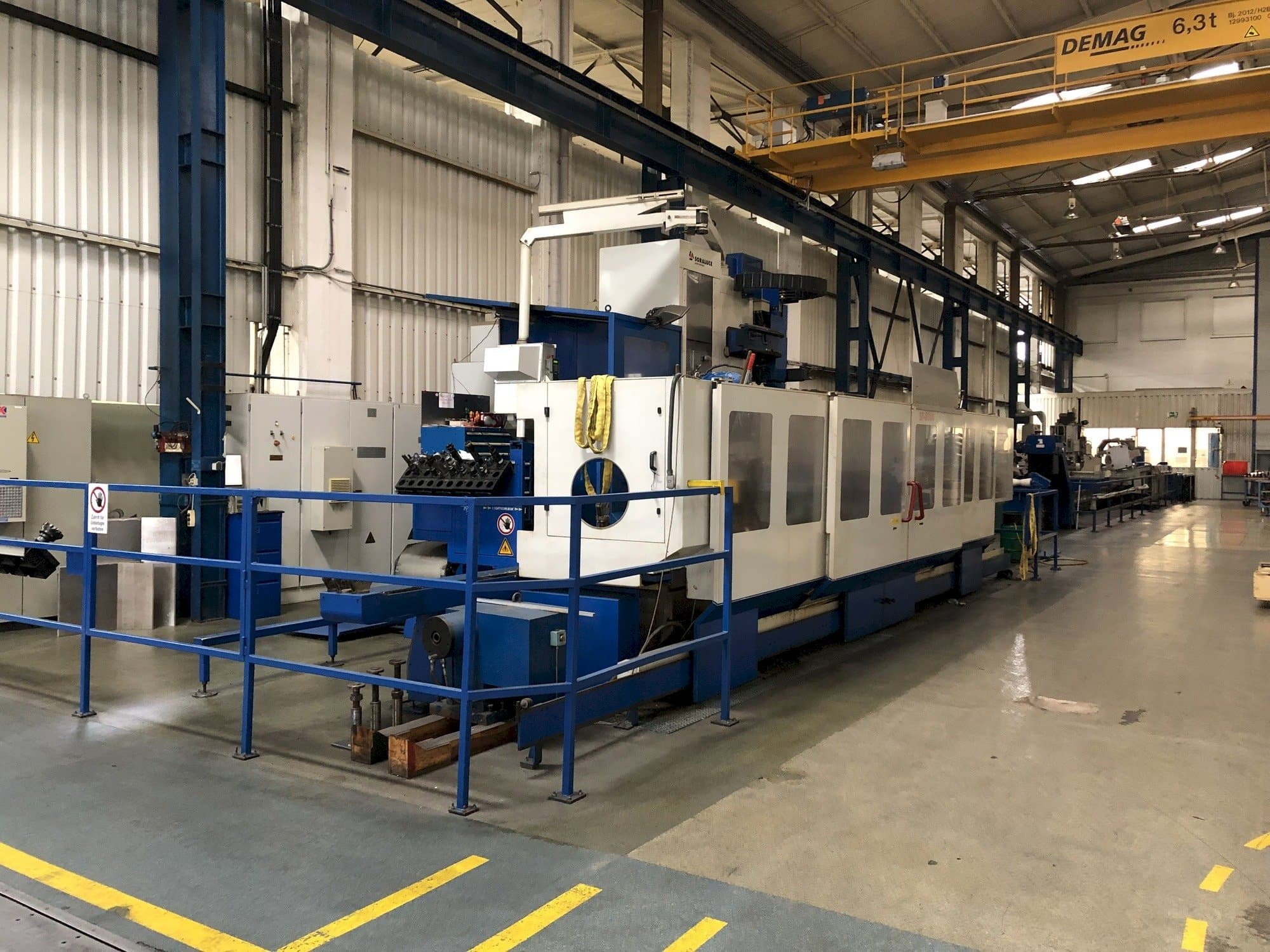 A Soraluce SP-8000  gép elölnézete