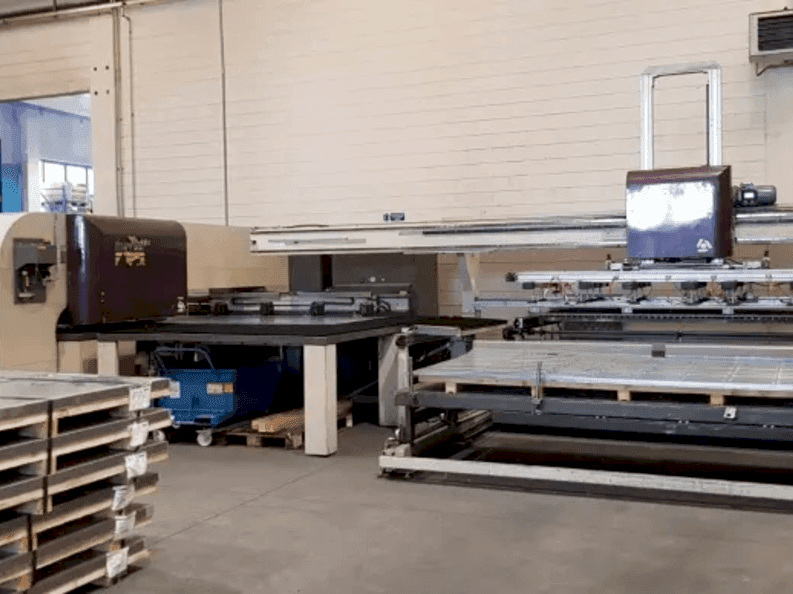 A DANOBAT P1631  gép elölnézete