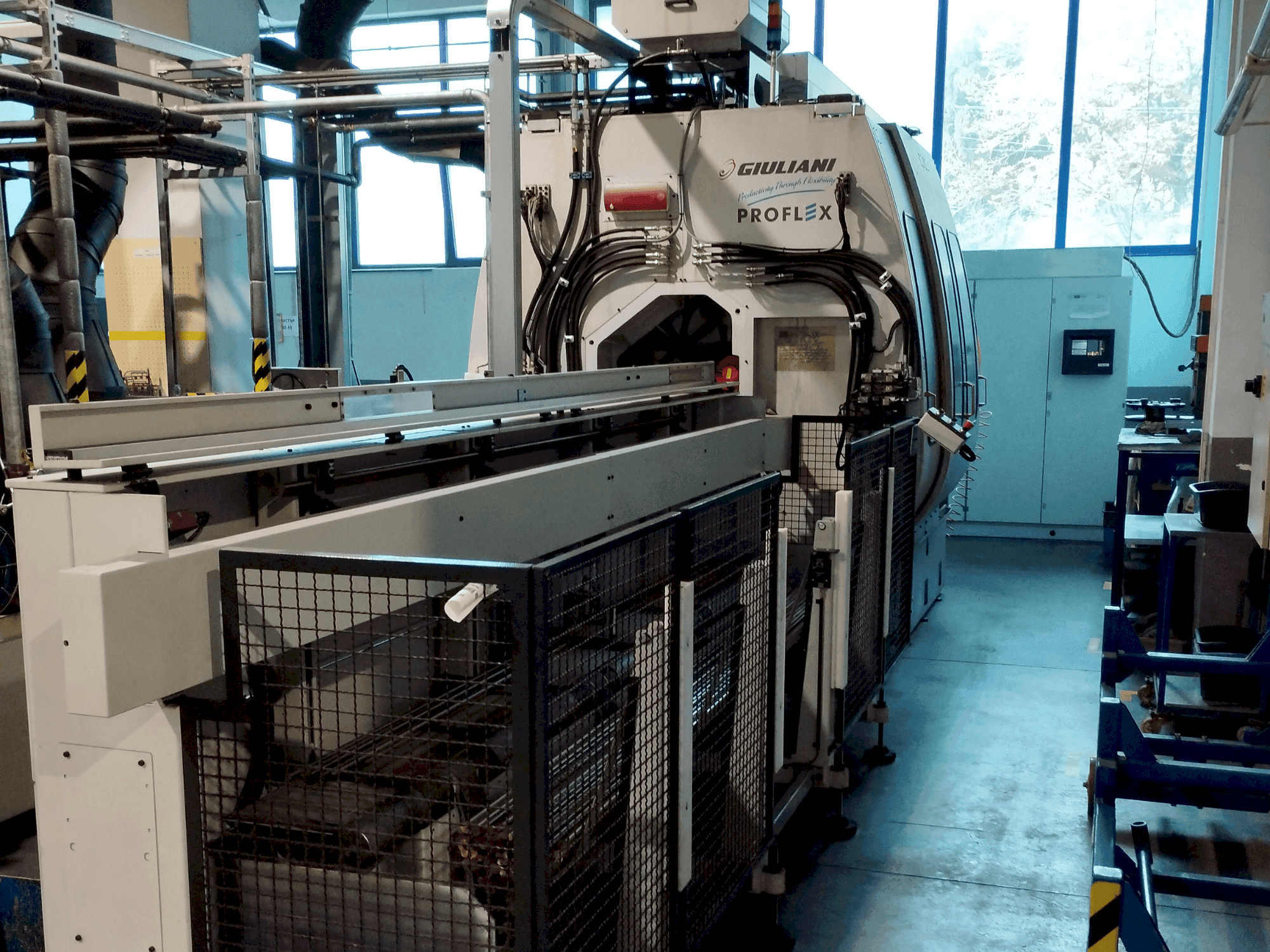 A GINDUMAC Proflex 5/7  gép elölnézete