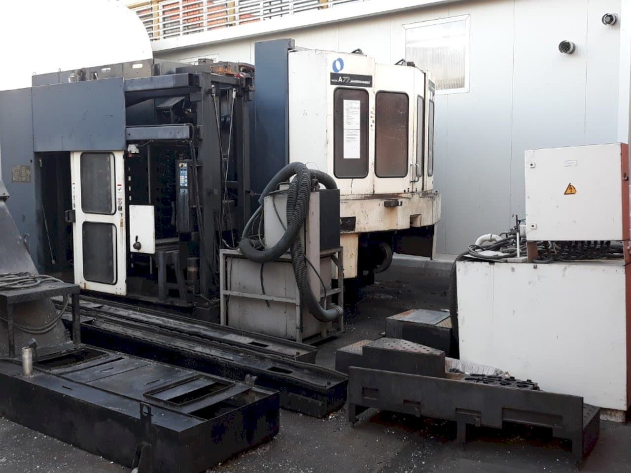 A Makino A77  gép elölnézete