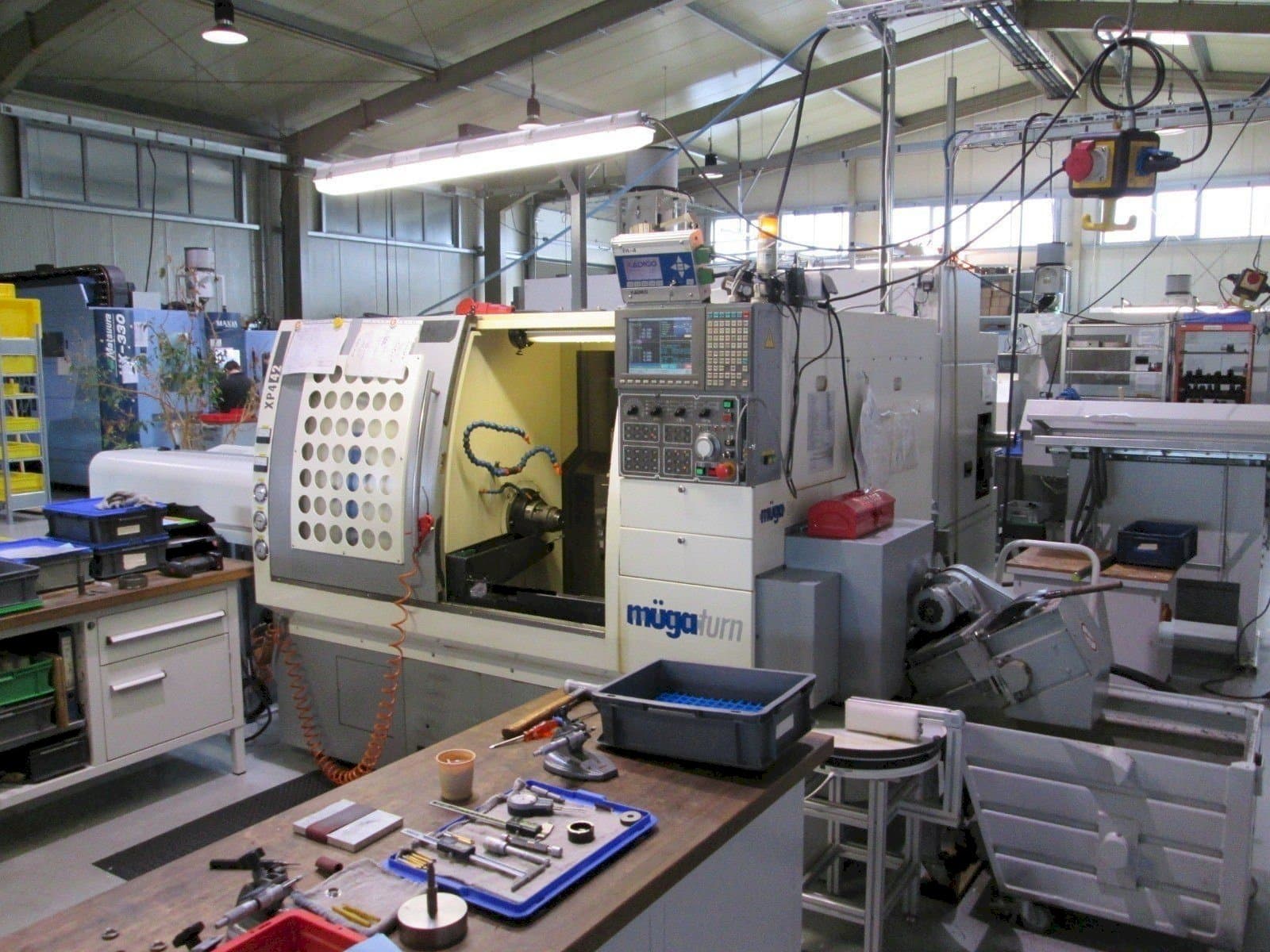 A Muga XP4 – 42SM  gép elölnézete