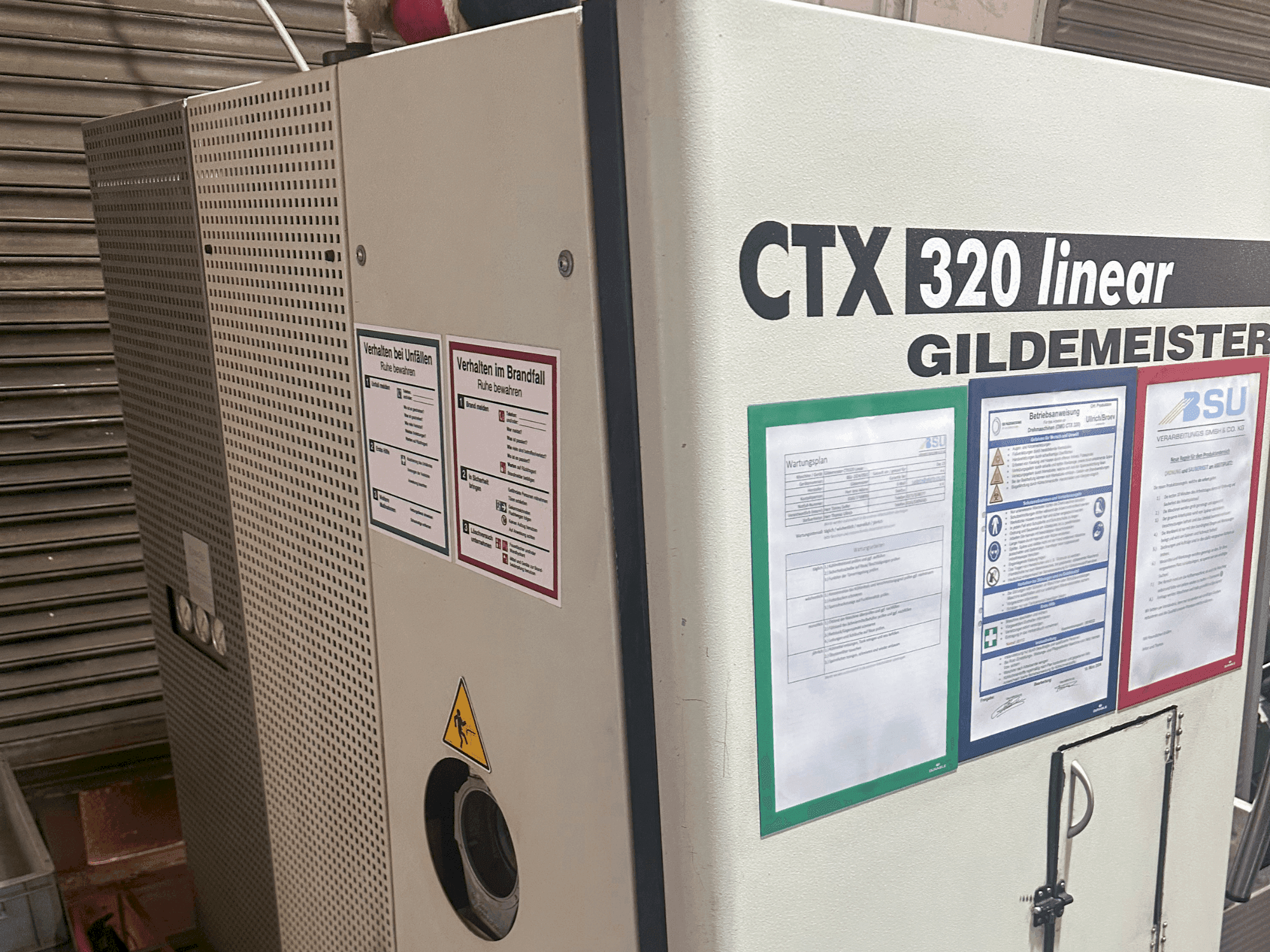 A DMG CTX 320 Linear V5  gép elölnézete