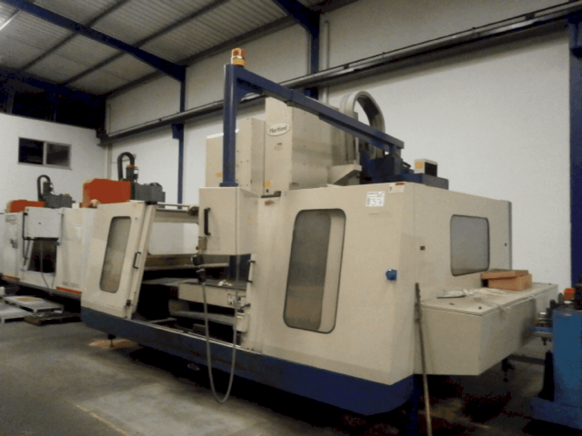 A HARTFORD HV-80A  gép elölnézete