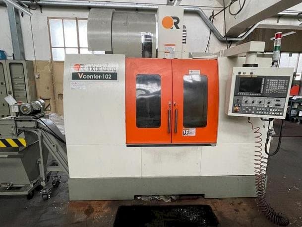 A Victor VCENTER 102  gép elölnézete